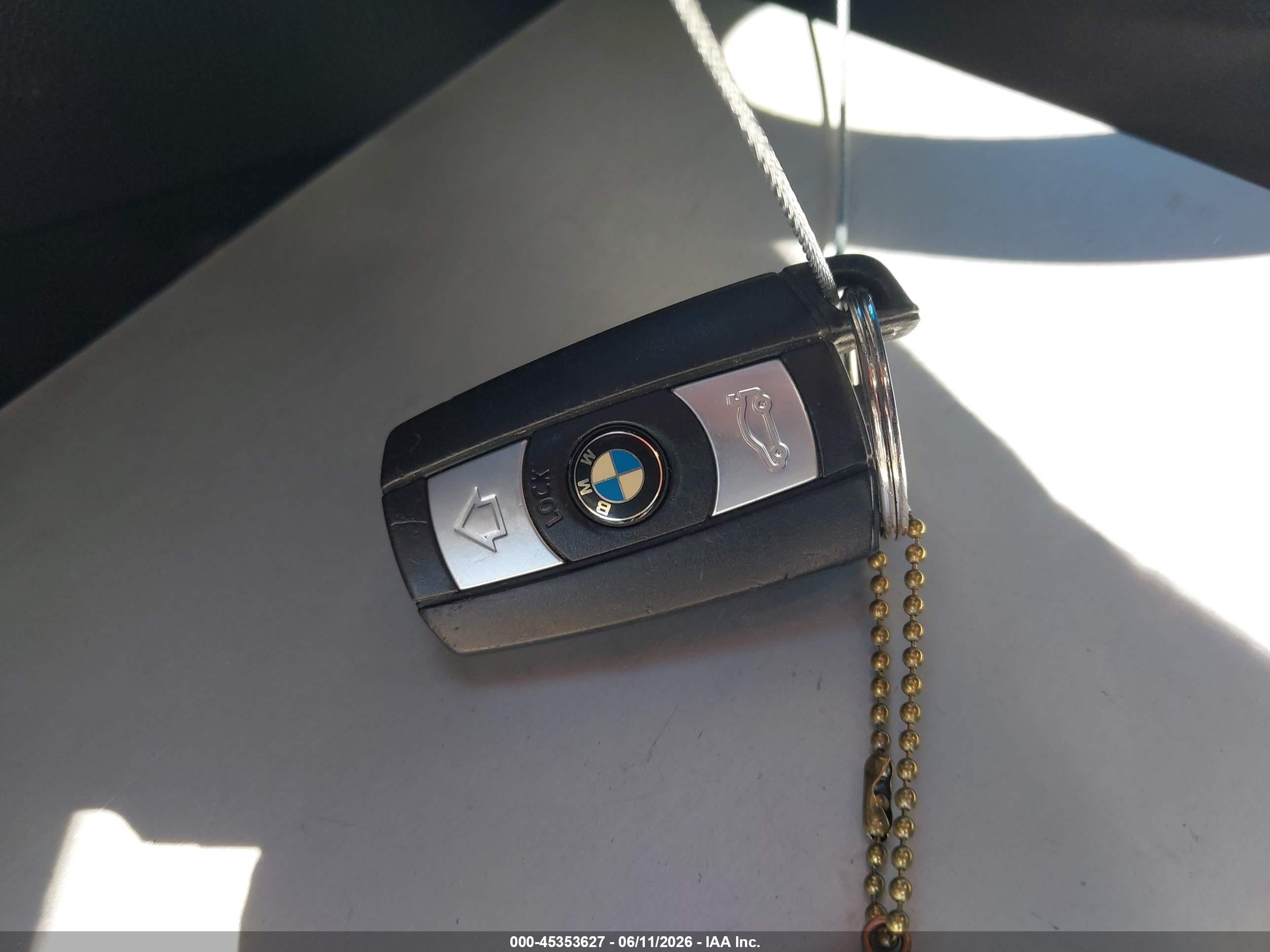 2011 Bmw 328i Xdrive Silver vin: WBAPK5C51BA662564