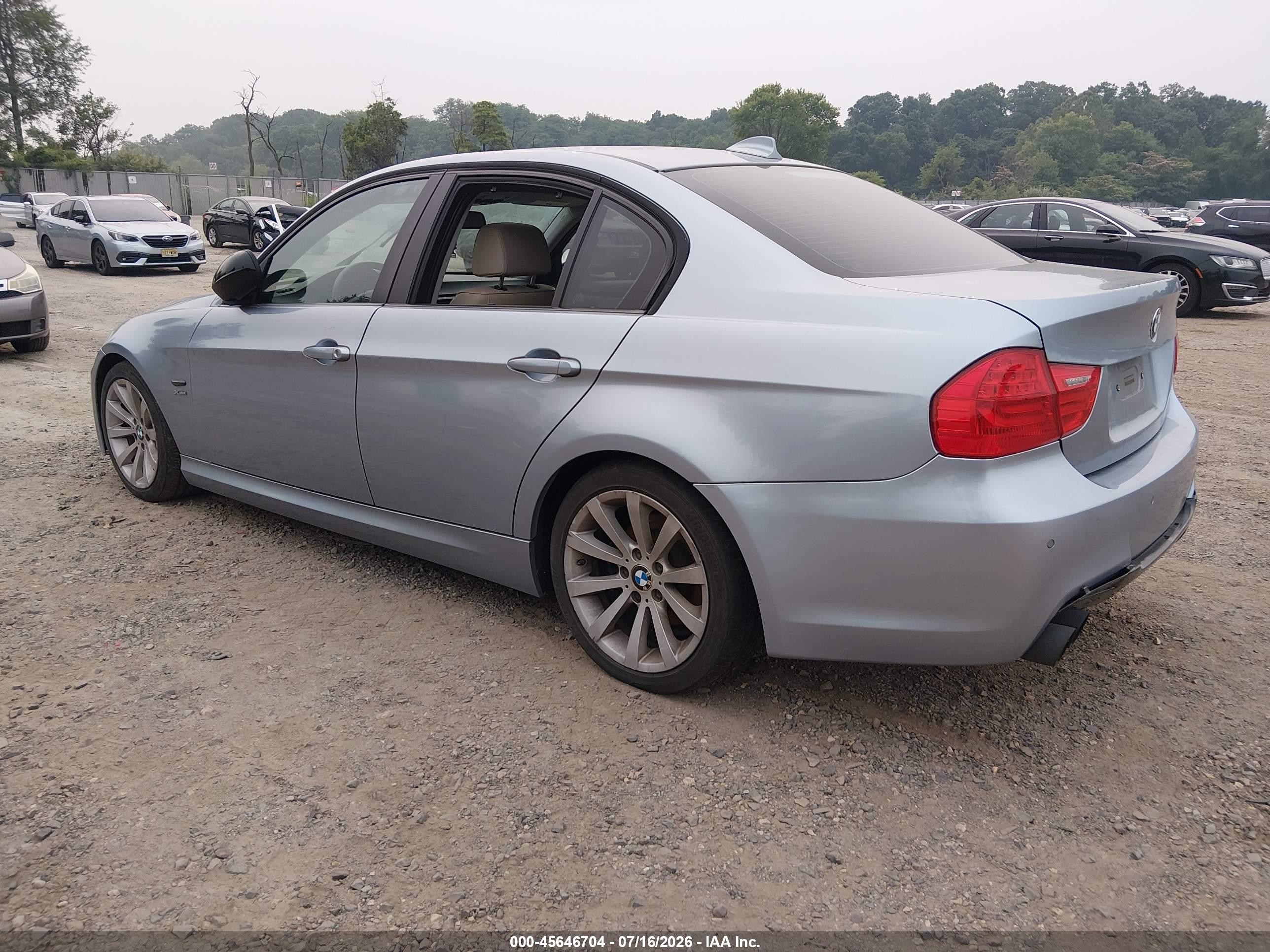 2011 Bmw 328i Xdrive Blue vin: WBAPK5C51BA993533