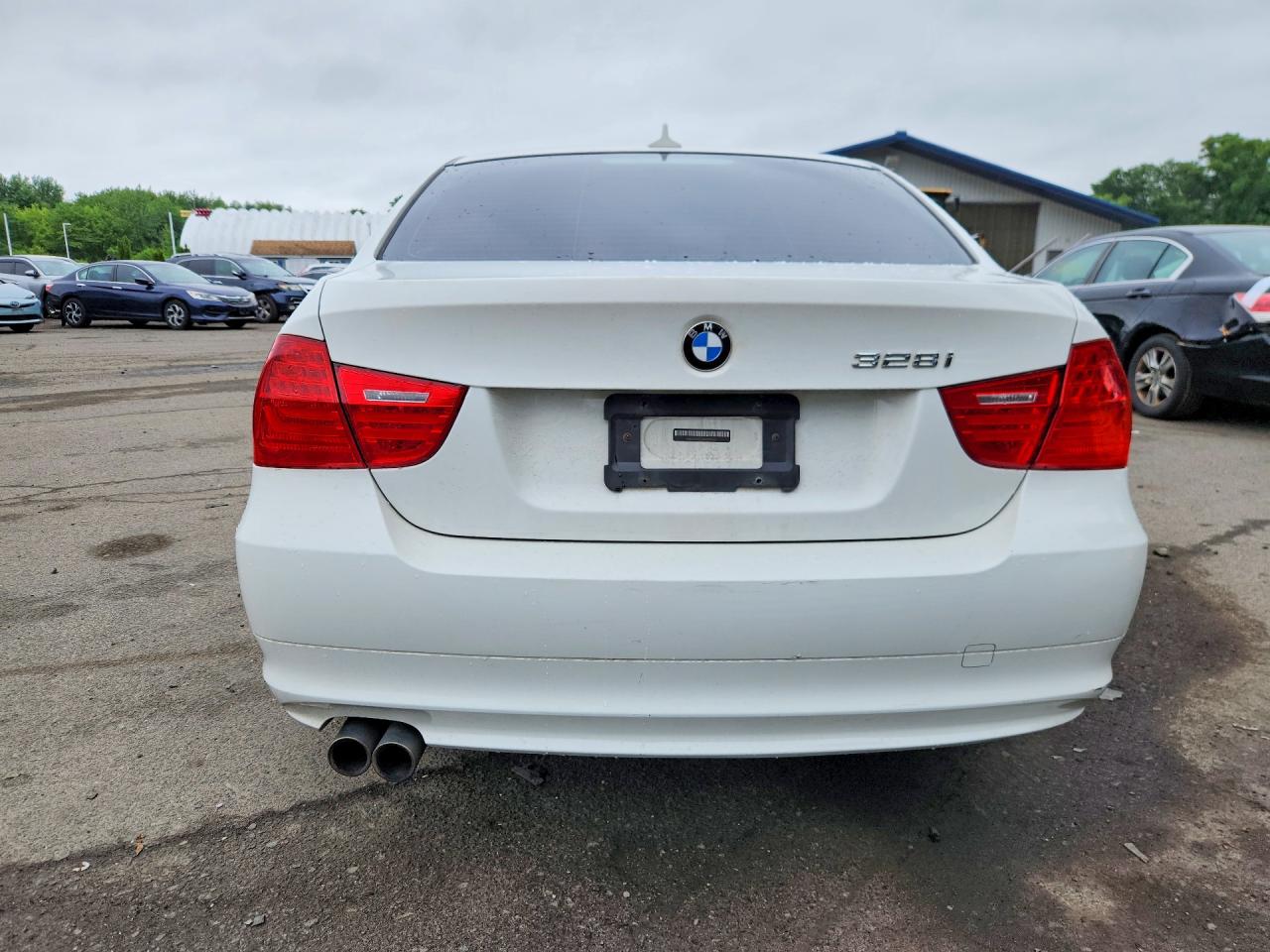 2011 Bmw 328 Xi Sulev White vin: WBAPK5C51BA994827