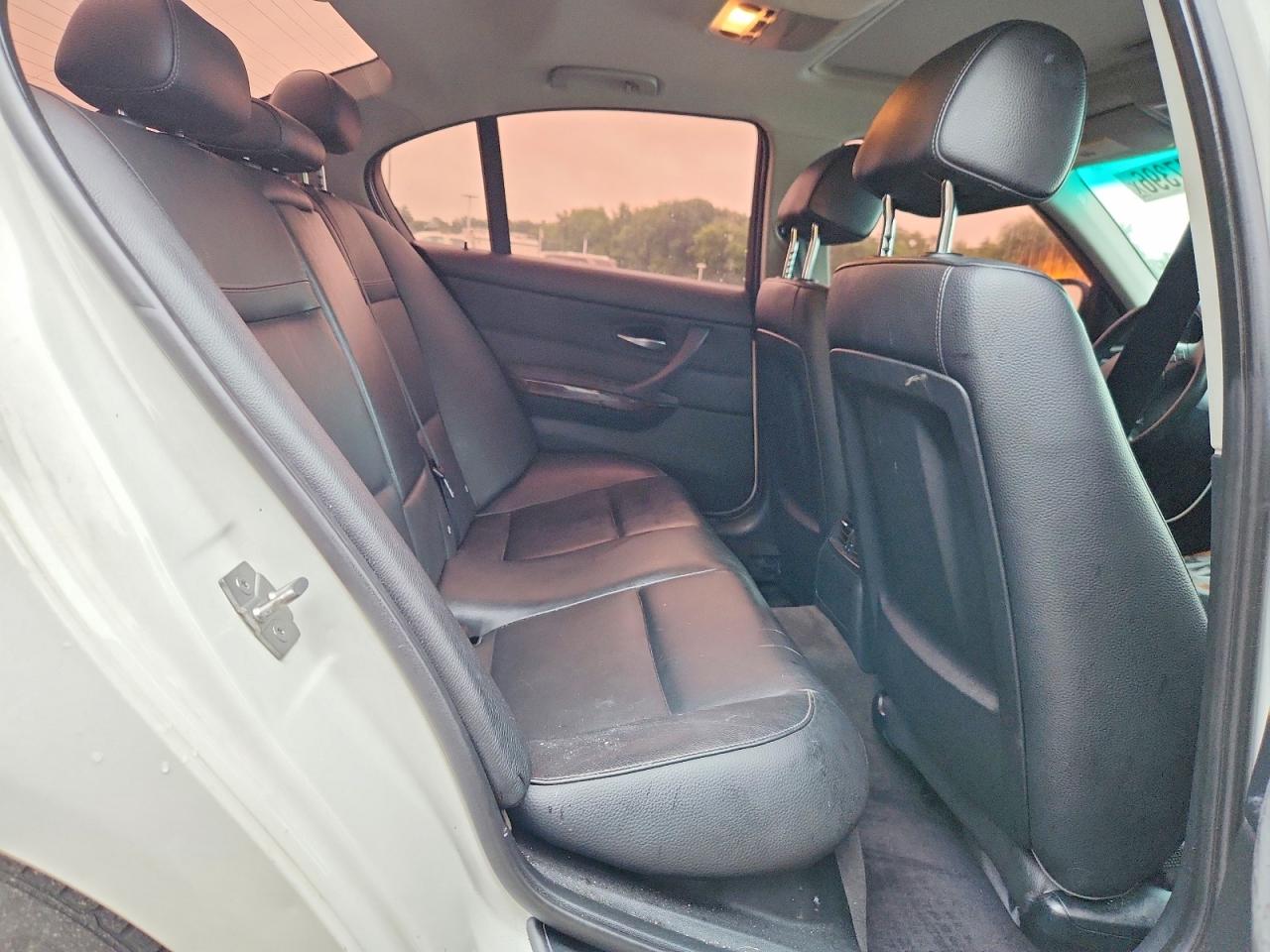 2011 Bmw 328 Xi Sulev White vin: WBAPK5C51BA994827