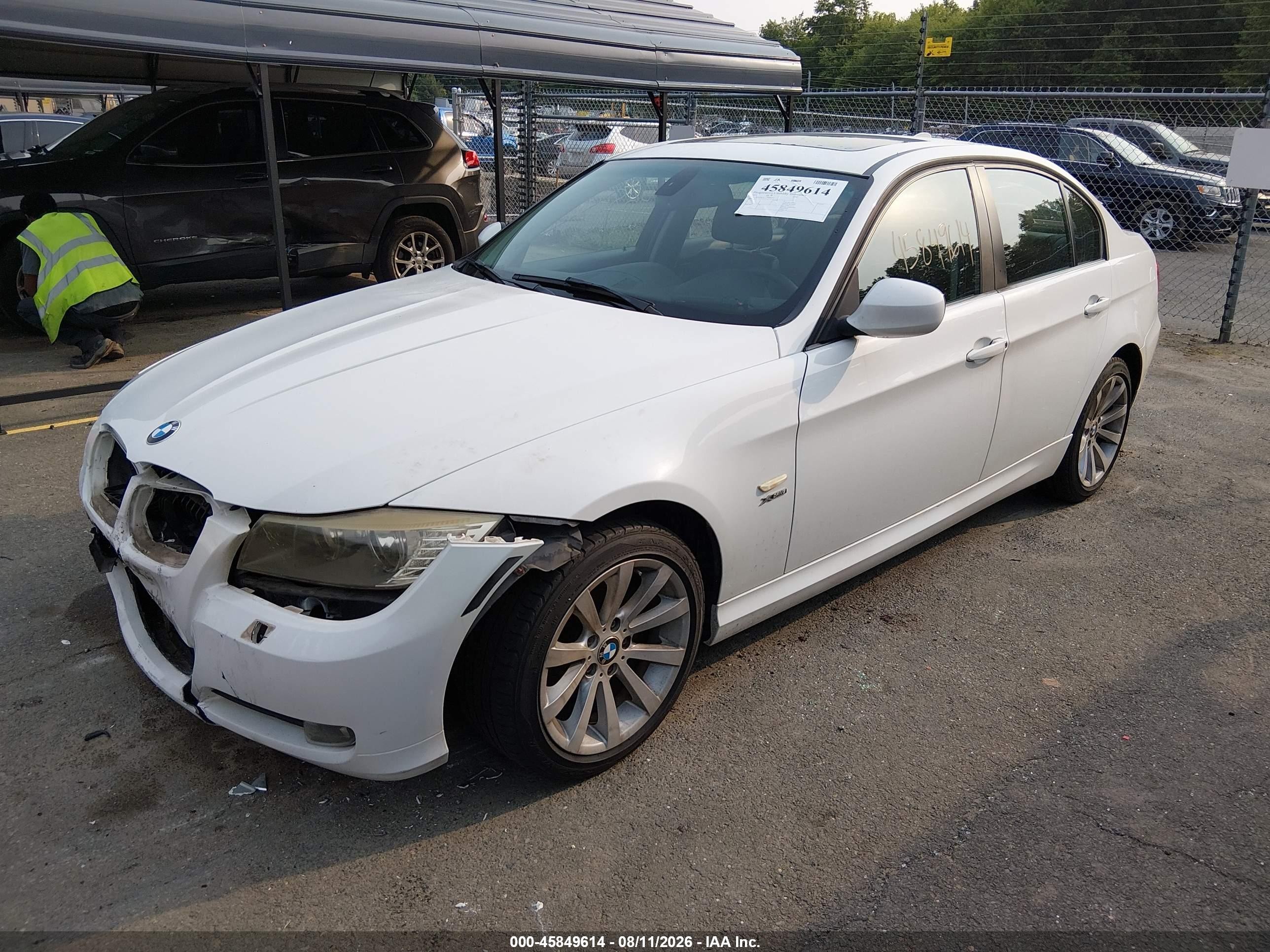 2011 Bmw 328i Xdrive White vin: WBAPK5C52BA660421