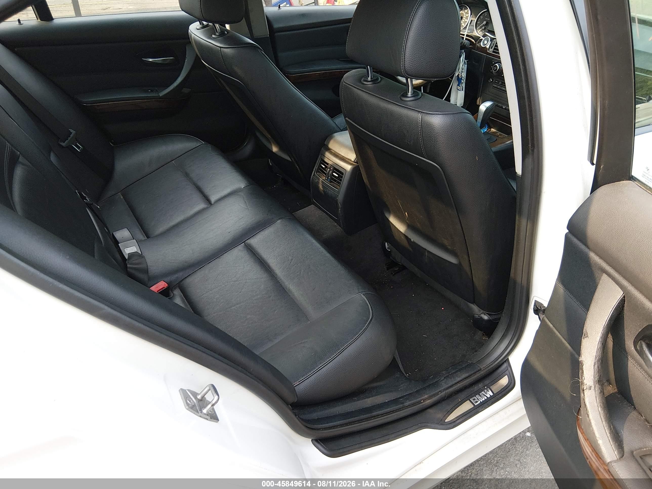 2011 Bmw 328i Xdrive White vin: WBAPK5C52BA660421
