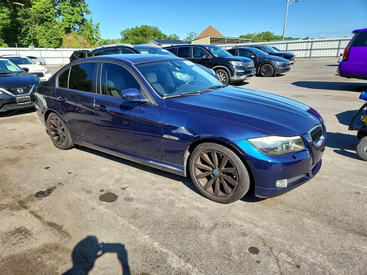 2011 Bmw 328 Xi Sulev Blue vin: WBAPK5C52BA660502