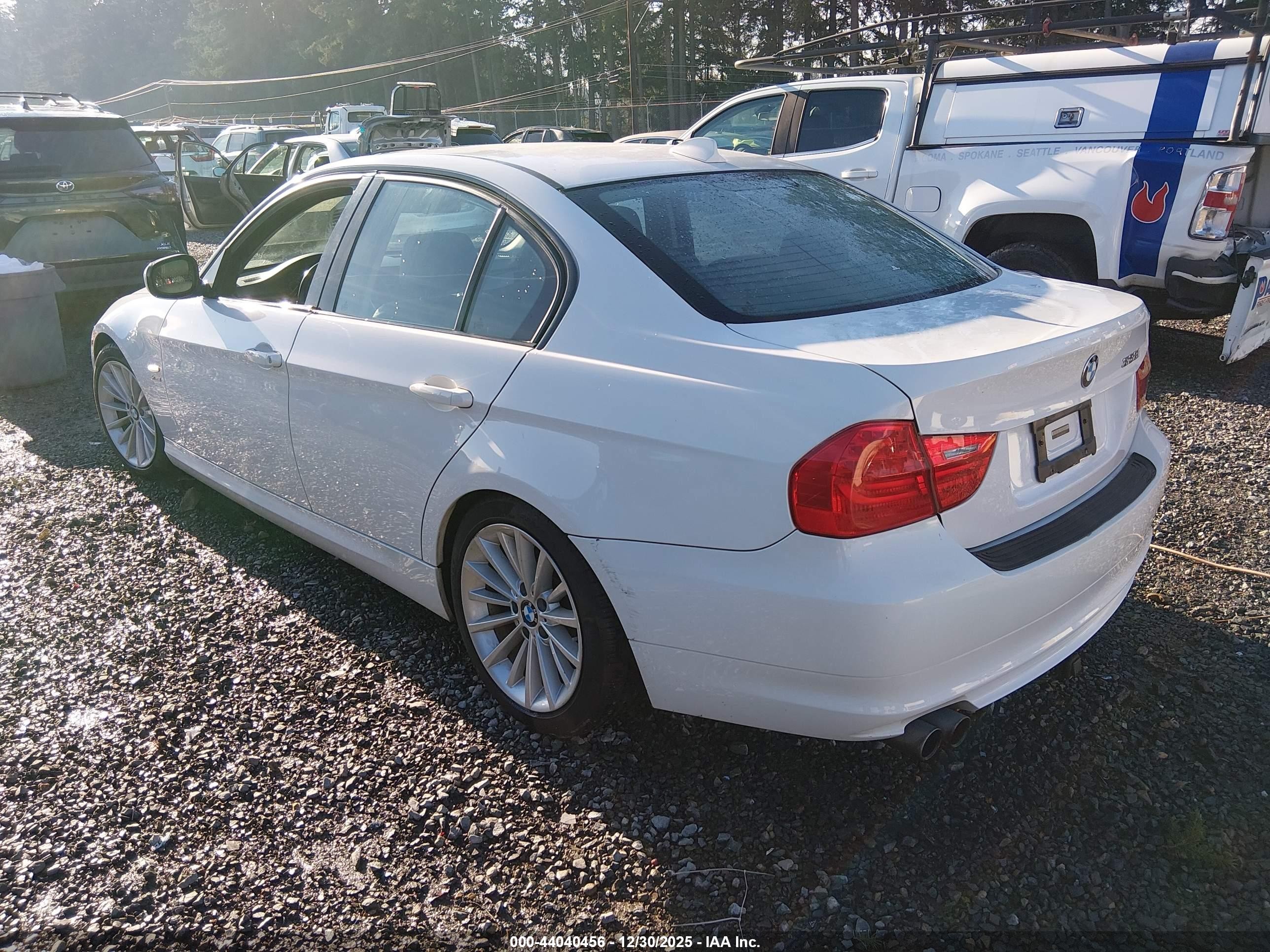 2011 Bmw 328i Xdrive White vin: WBAPK5C52BA811130