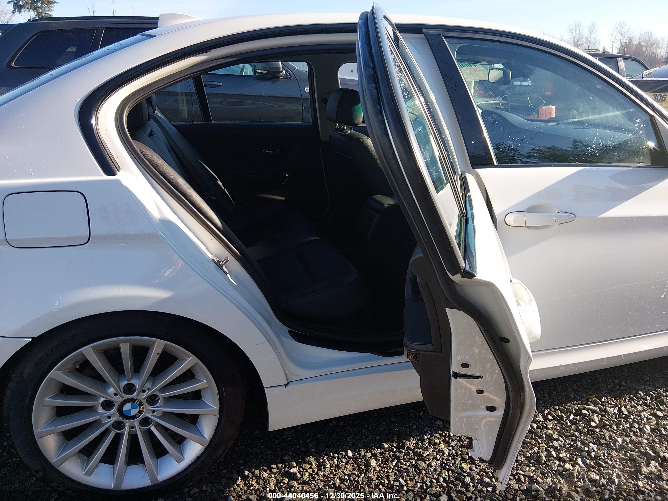2011 Bmw 328i Xdrive White vin: WBAPK5C52BA811130