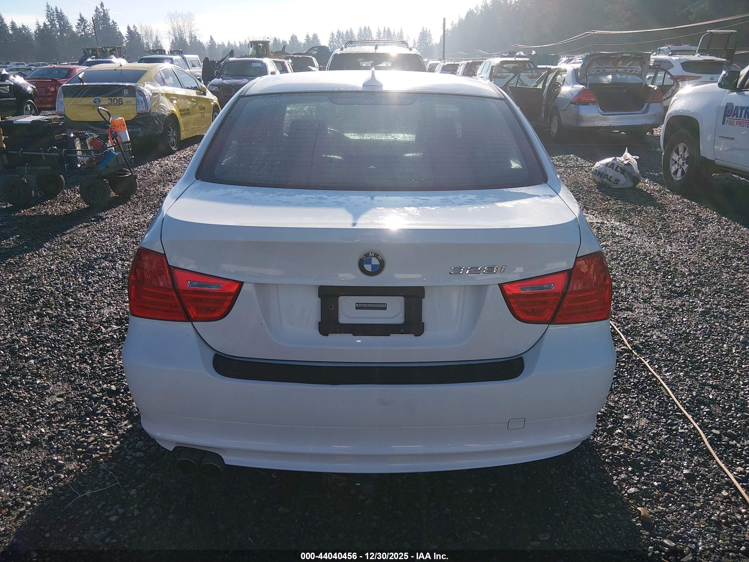 2011 Bmw 328i Xdrive White vin: WBAPK5C52BA811130