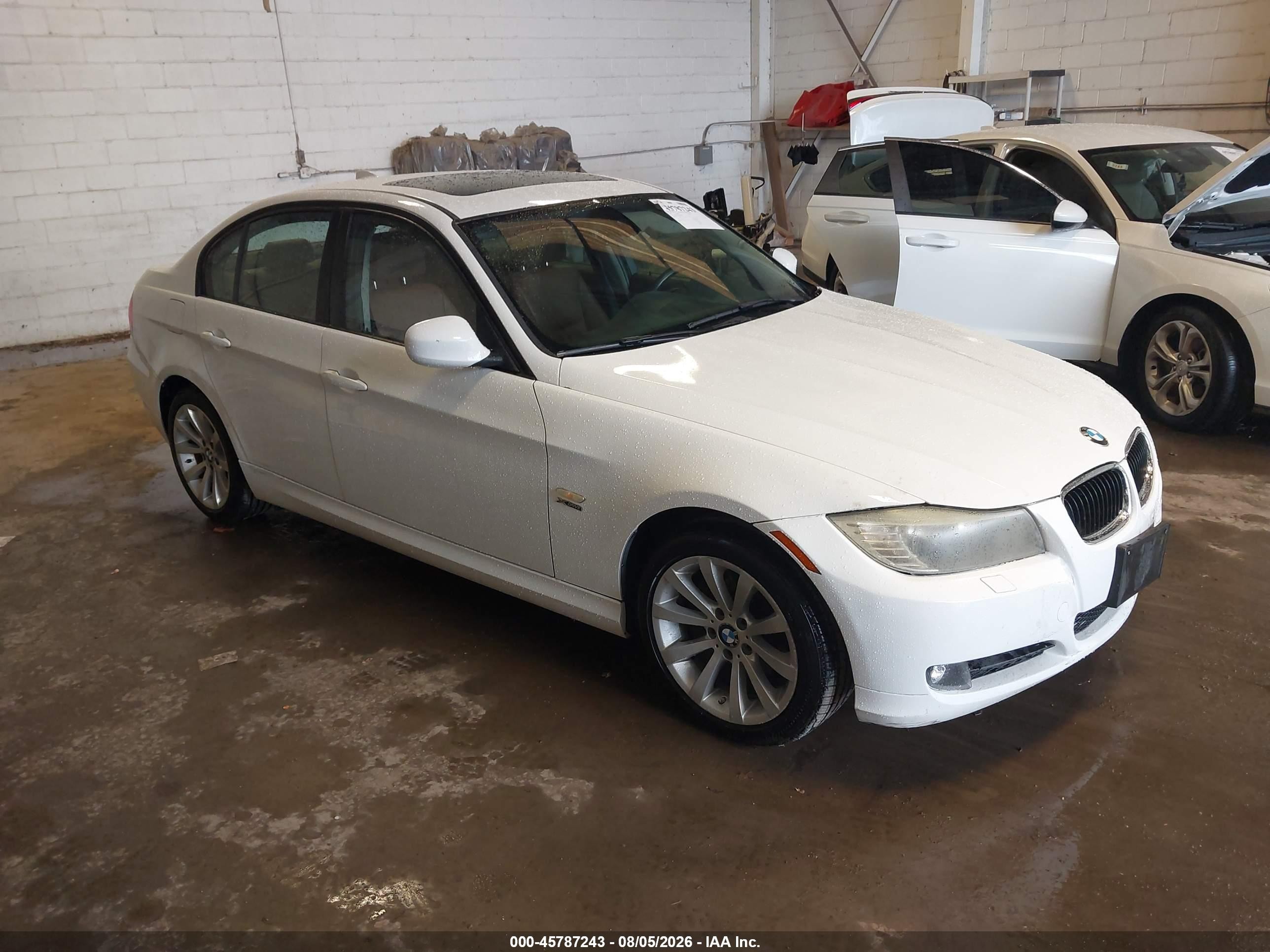 2011 Bmw 328i Xdrive White vin: WBAPK5C52BA995677