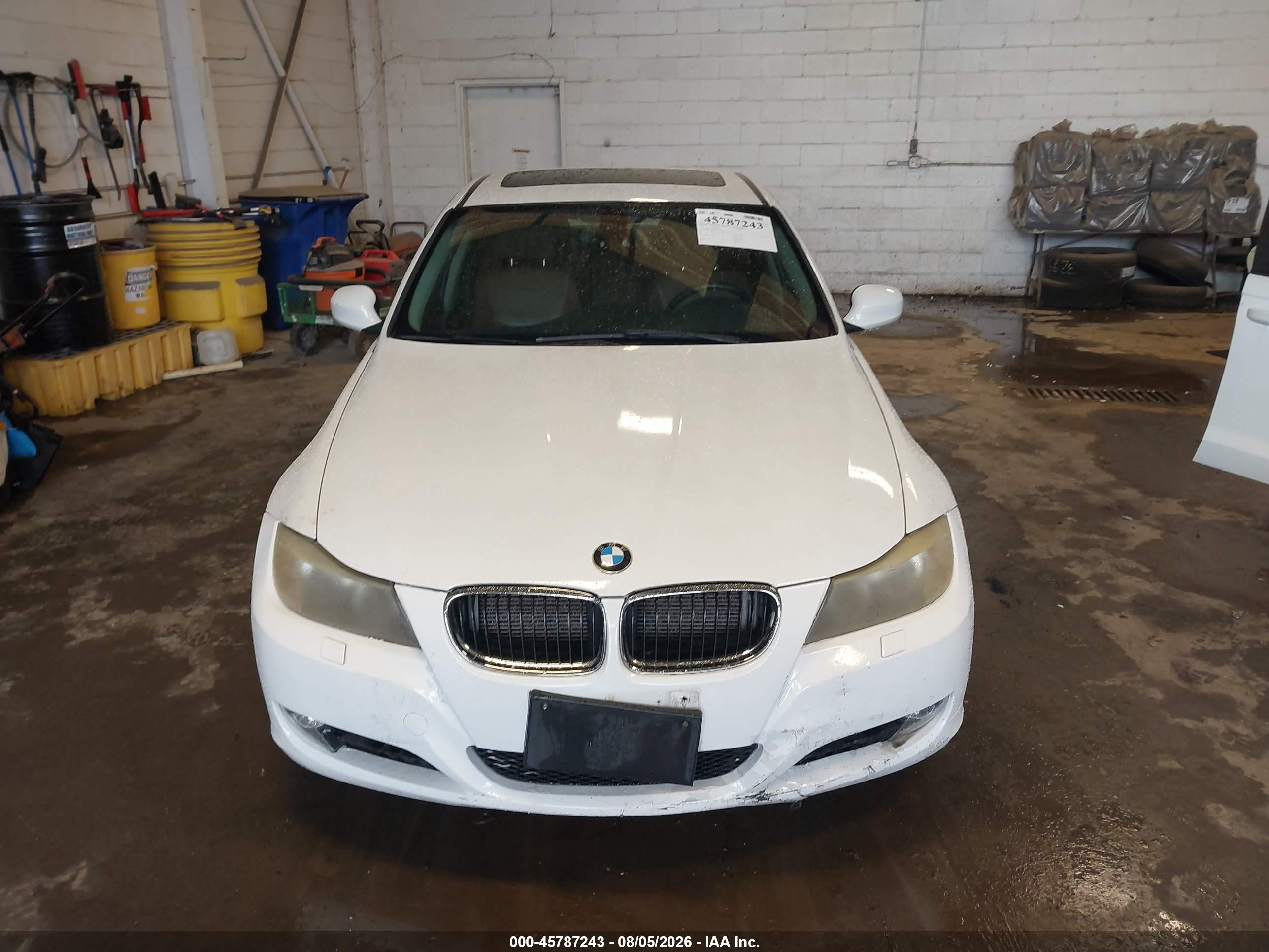 2011 Bmw 328i Xdrive White vin: WBAPK5C52BA995677