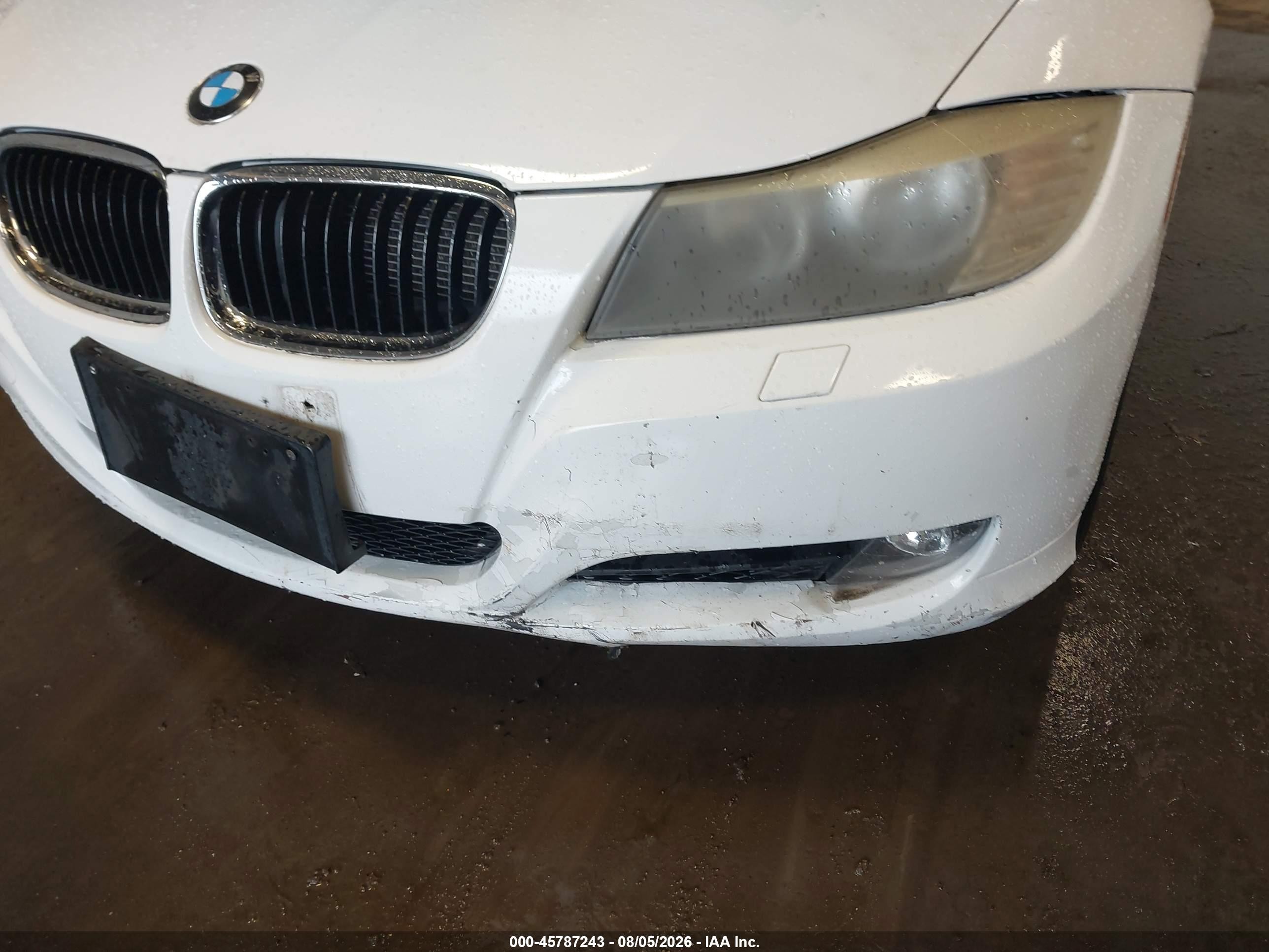 2011 Bmw 328i Xdrive White vin: WBAPK5C52BA995677