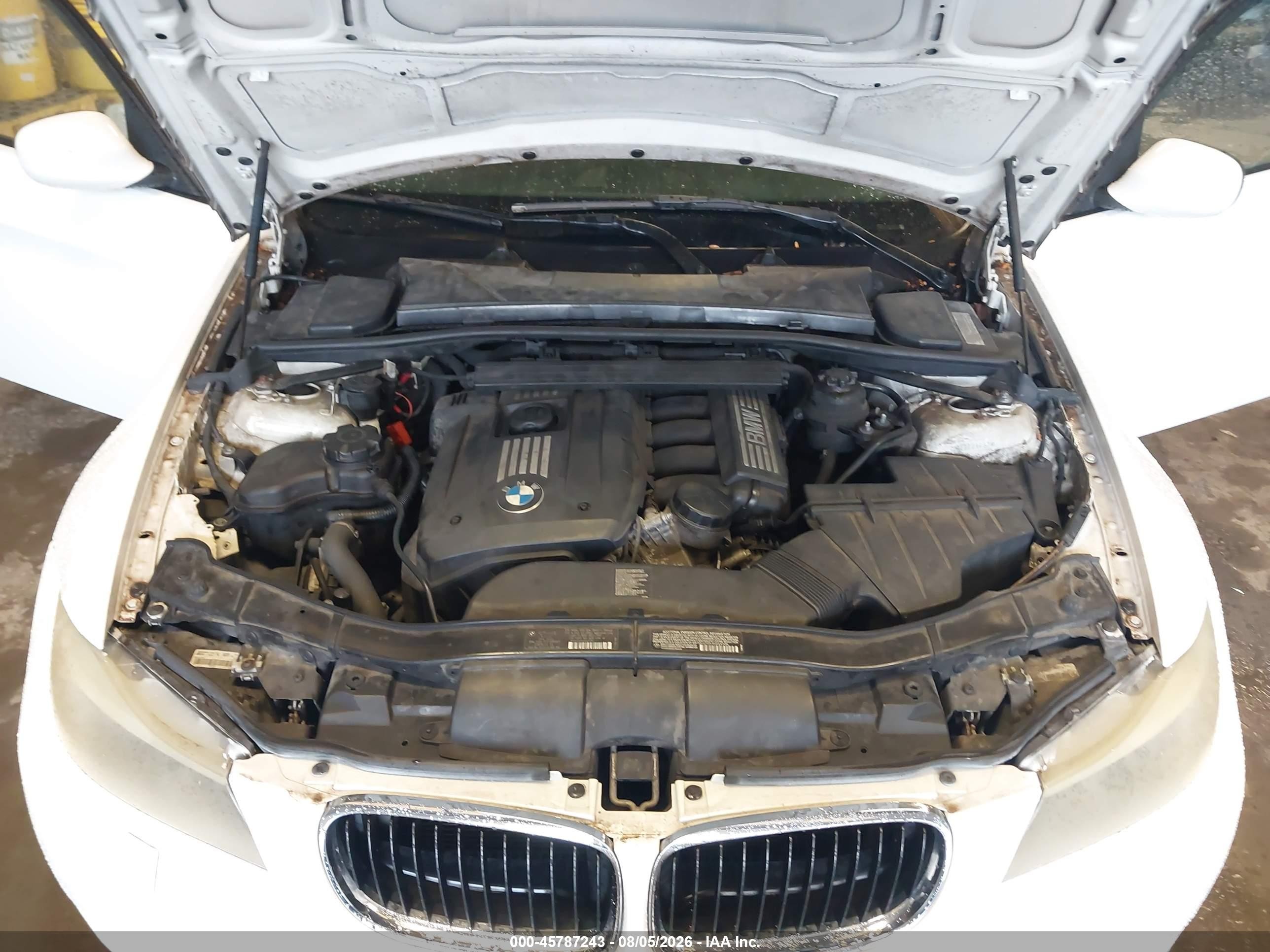 2011 Bmw 328i Xdrive White vin: WBAPK5C52BA995677