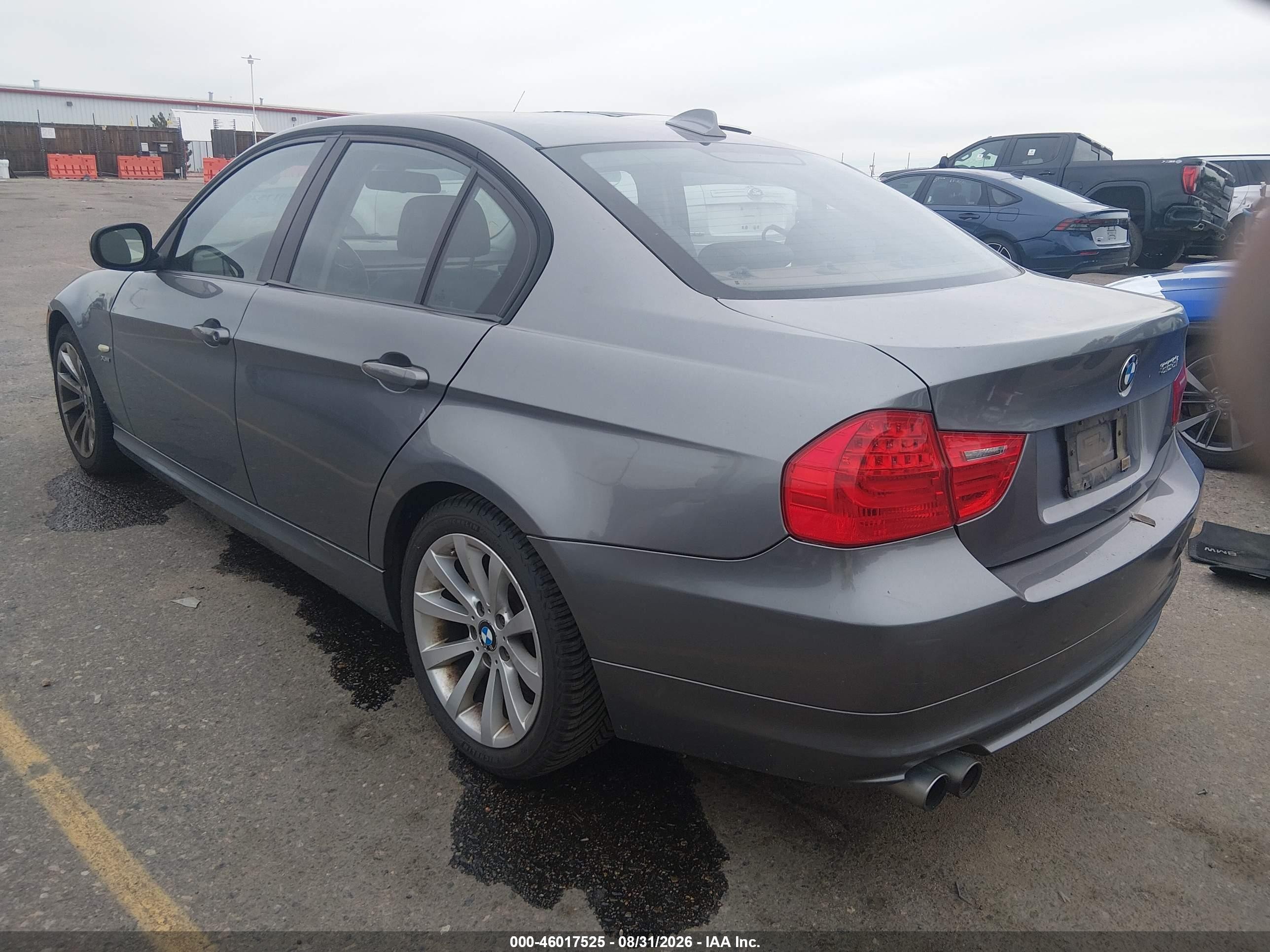 2011 Bmw 328i Xdrive Gray vin: WBAPK5C52BF123101