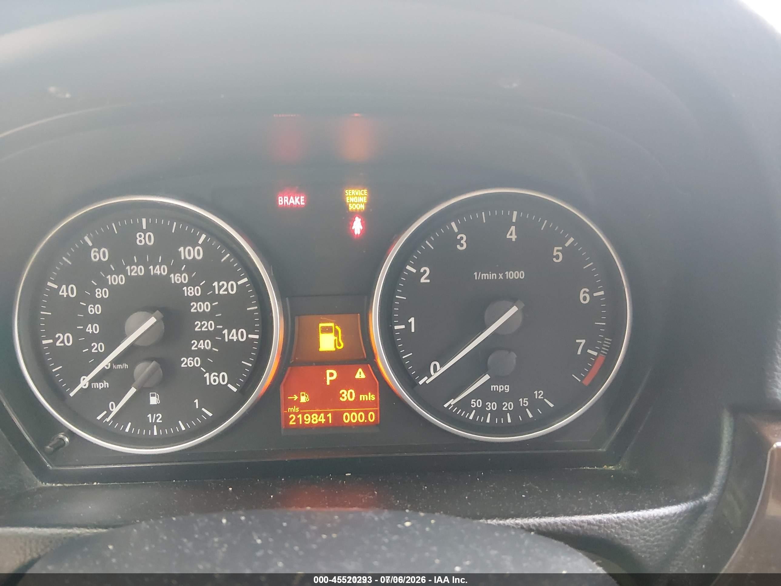 2011 Bmw 328i Xdrive Silver vin: WBAPK5C52BF124233