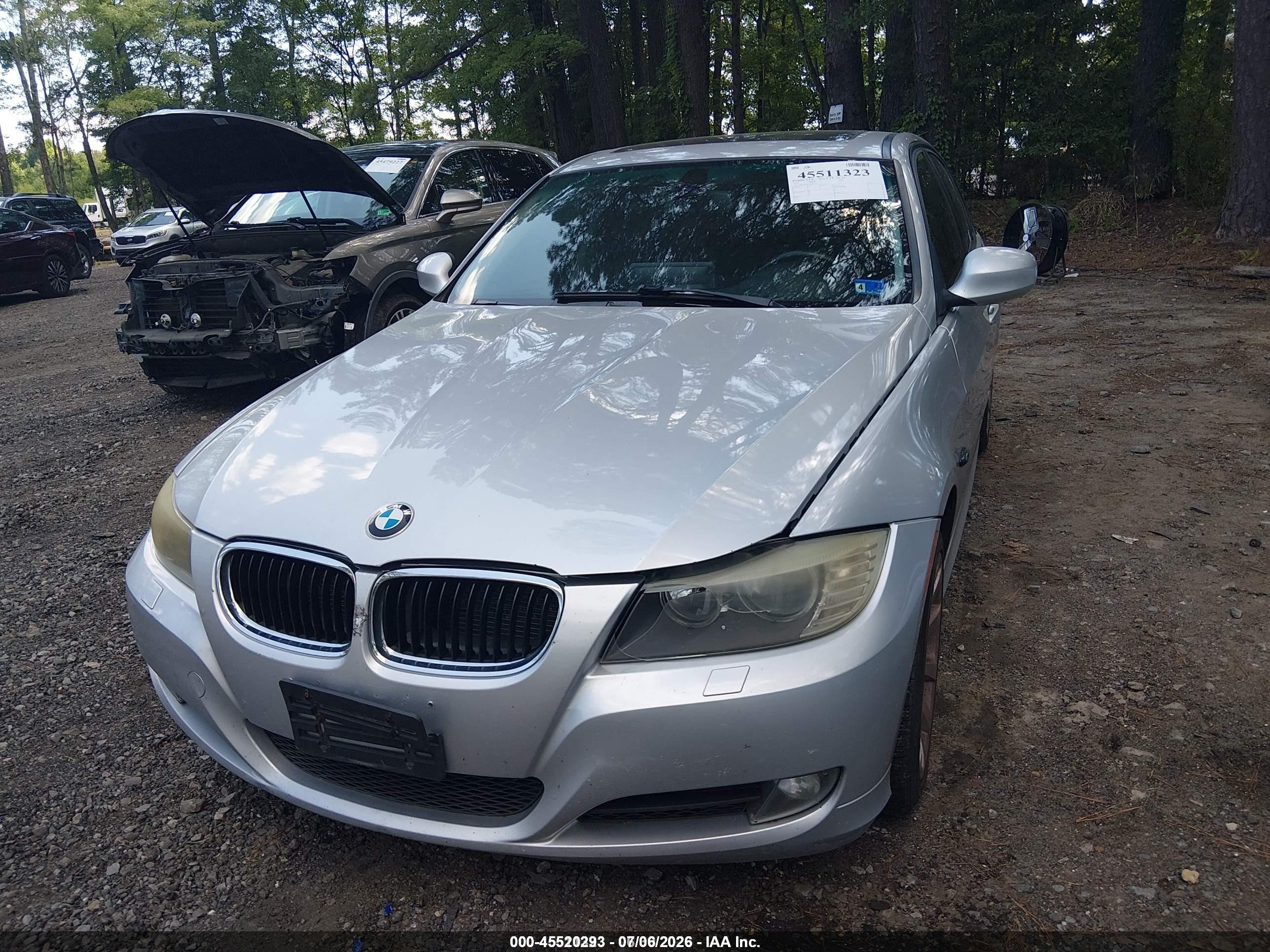 2011 Bmw 328i Xdrive Silver vin: WBAPK5C52BF124233