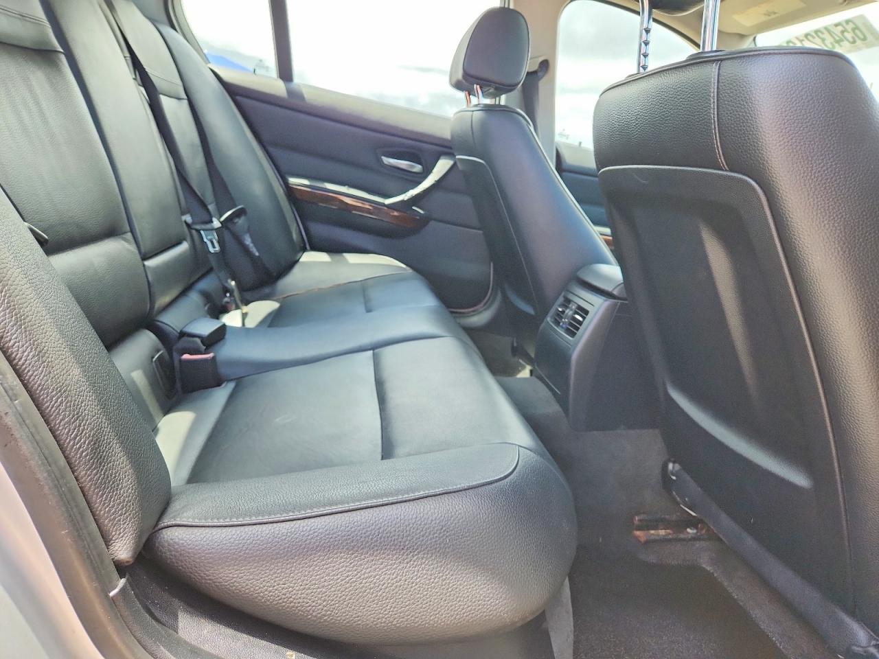 2011 Bmw 328 Xi Sulev Silver vin: WBAPK5C52BF126659