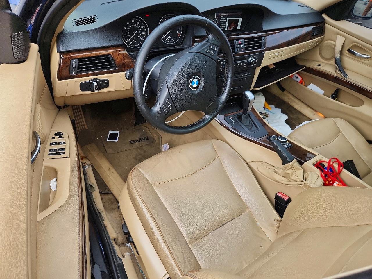 2011 Bmw 328 Xi Sulev Blue vin: WBAPK5C53BF121566