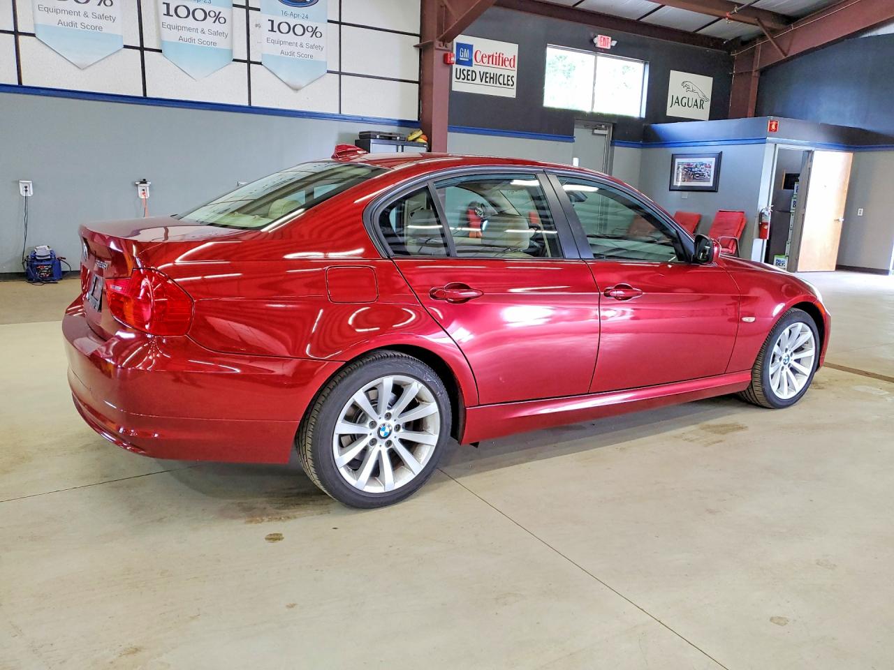 2011 Bmw 328 Xi Sulev Red vin: WBAPK5C53BF122796