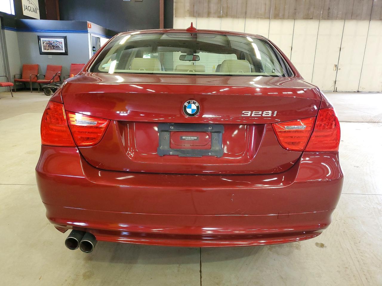 2011 Bmw 328 Xi Sulev Red vin: WBAPK5C53BF122796