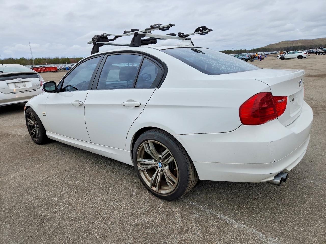 2010 Bmw 3 Series White vin: WBAPK5C54AA648981