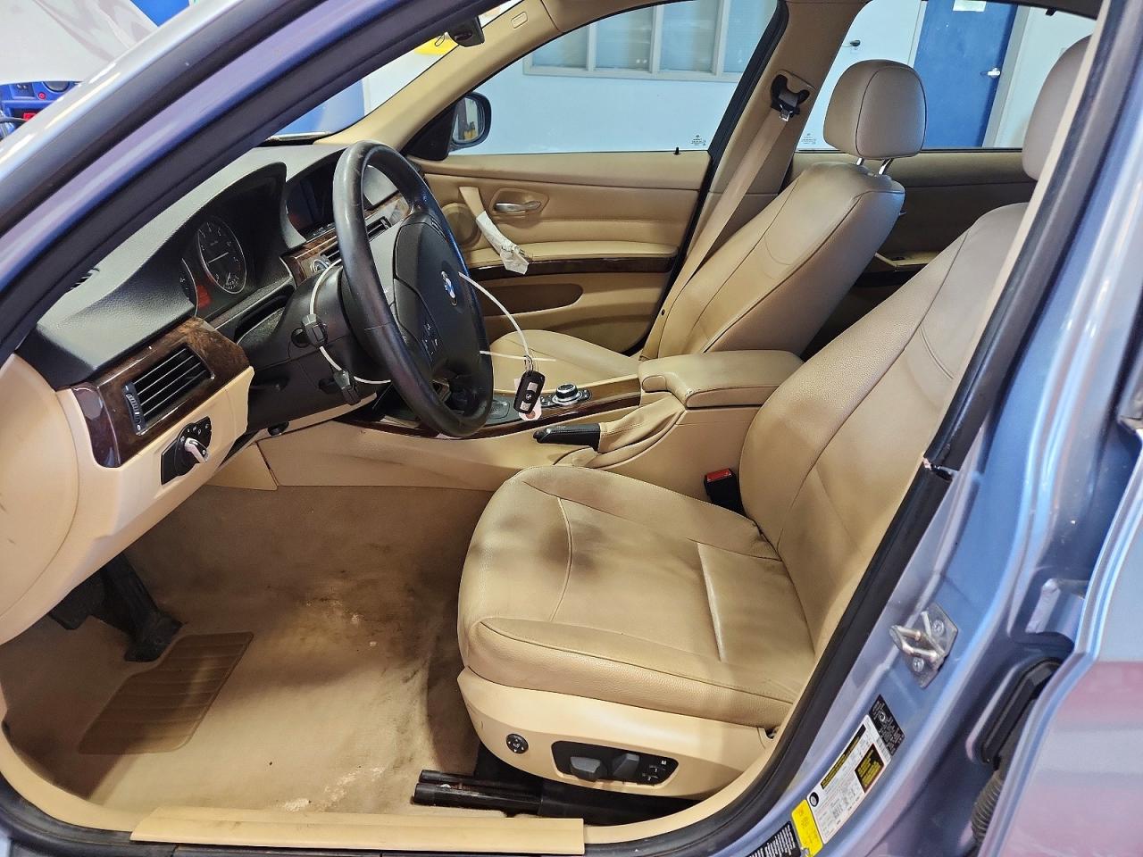 2010 Bmw 328 Xi Sulev Blue vin: WBAPK5C54AA653503