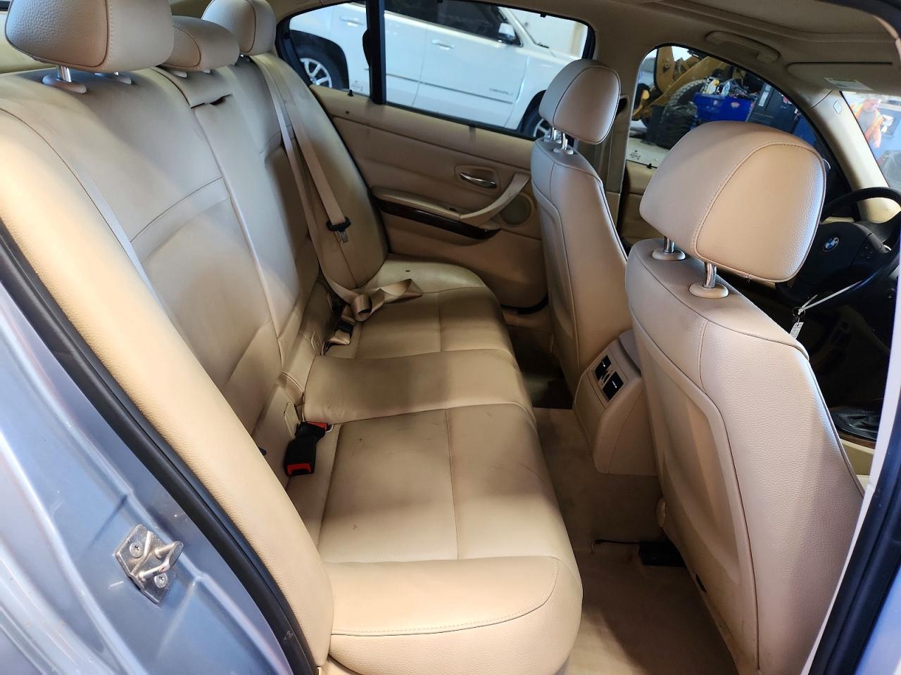 2010 Bmw 328 Xi Sulev Blue vin: WBAPK5C54AA653503