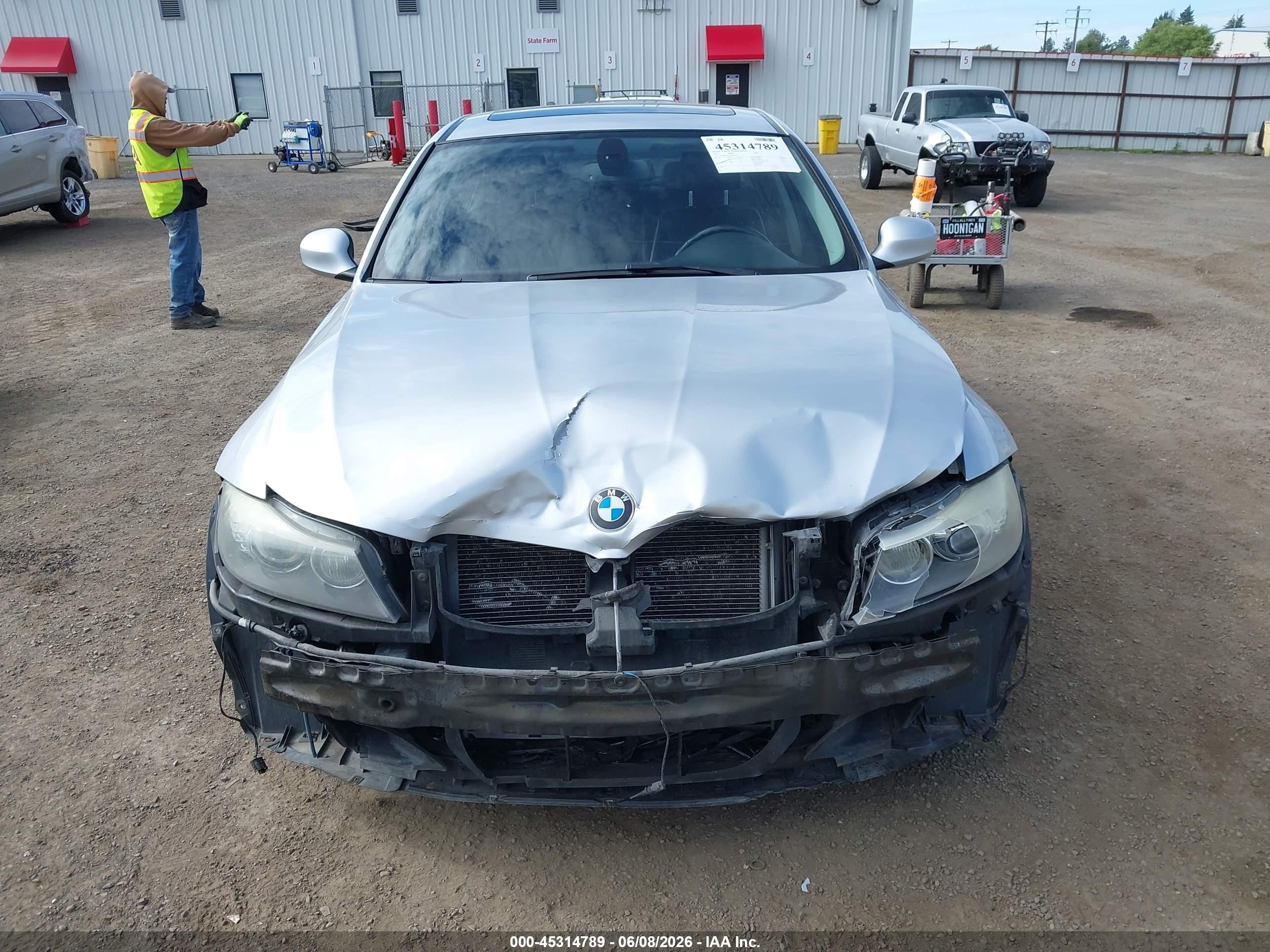 2011 Bmw 328i Xdrive Silver vin: WBAPK5C54BA660677