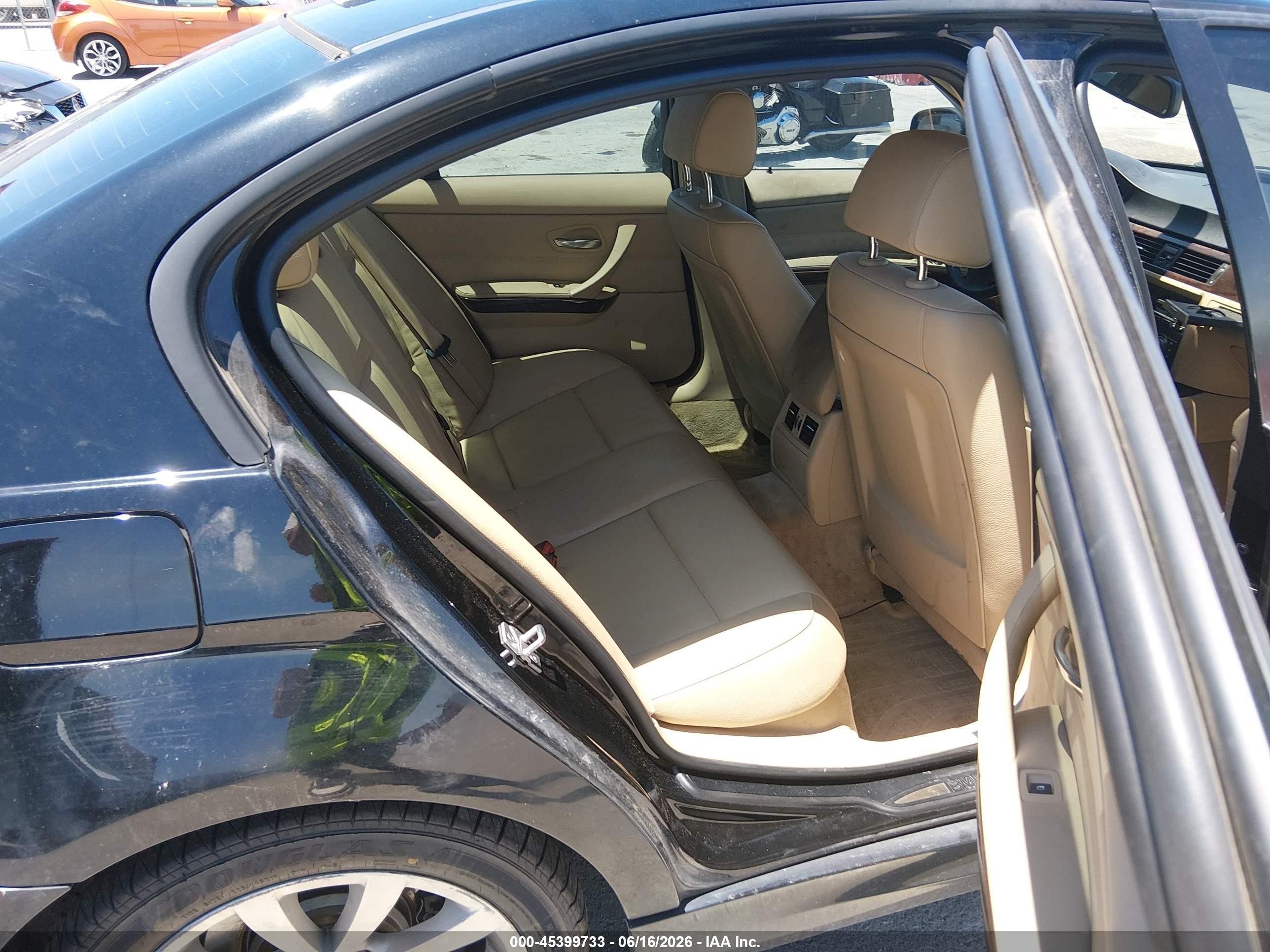 2011 Bmw 328i Xdrive Black vin: WBAPK5C54BF124539