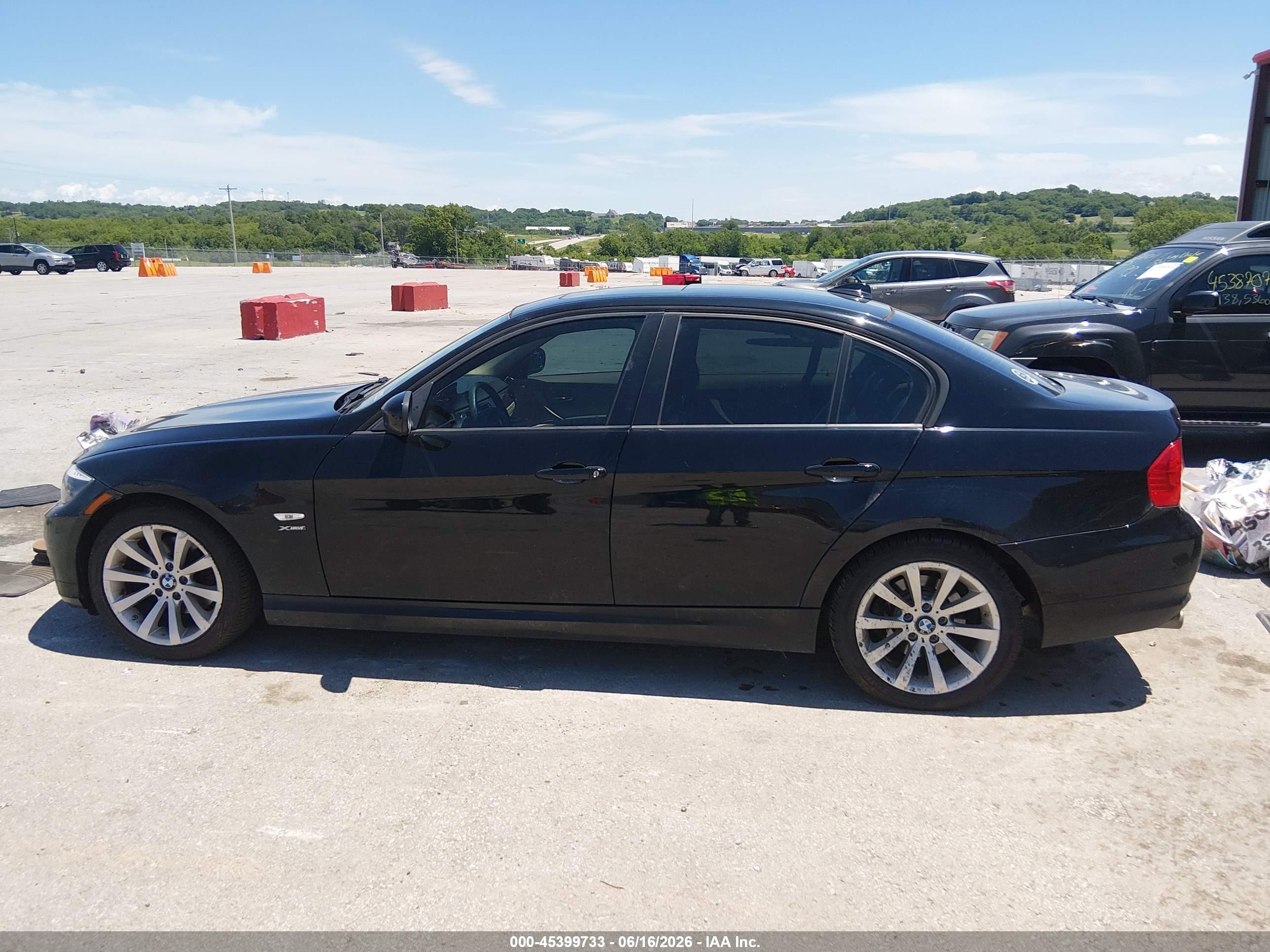 2011 Bmw 328i Xdrive Black vin: WBAPK5C54BF124539