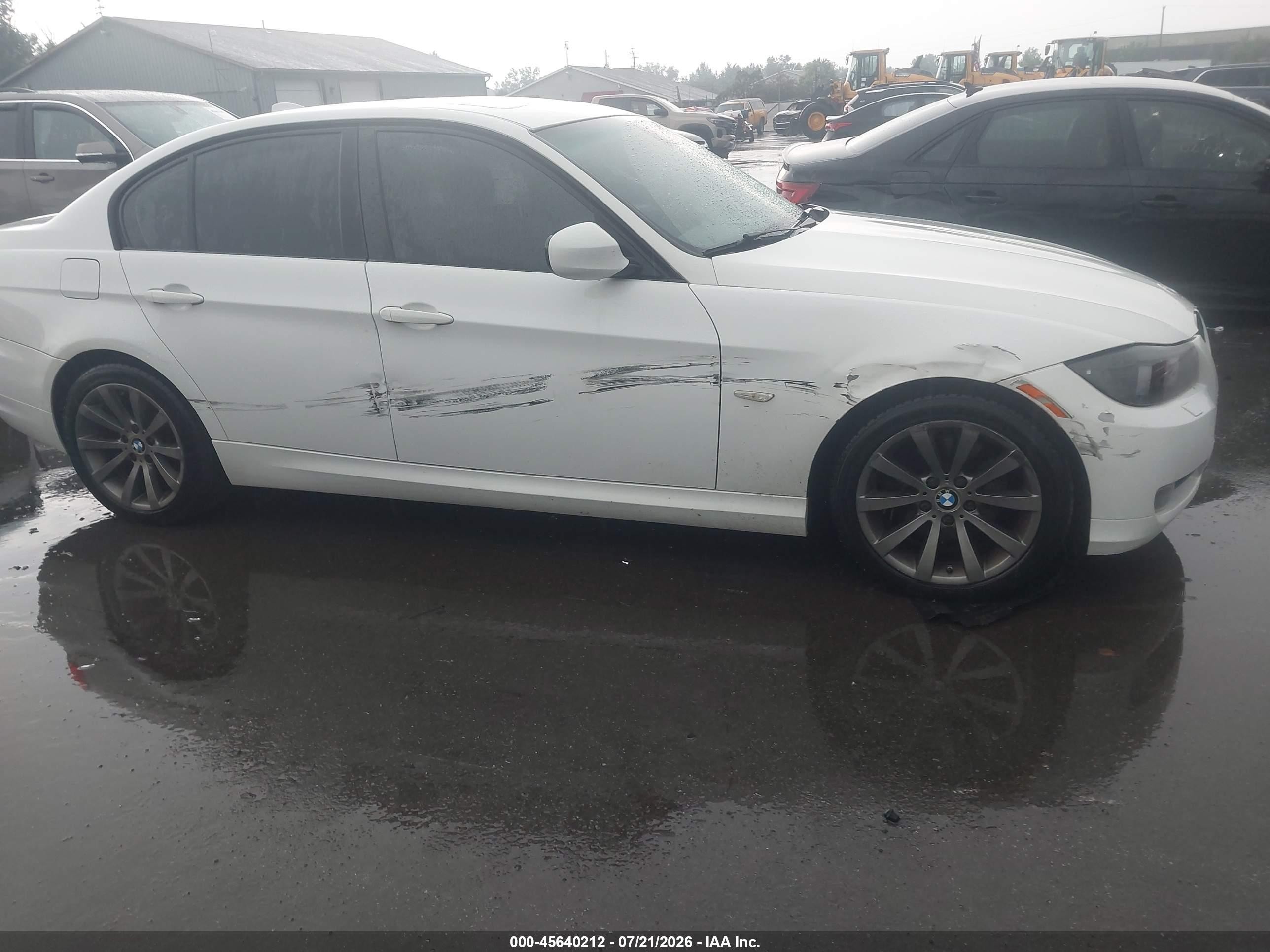 2011 Bmw 328i Xdrive Белый vin: WBAPK5C55BA994393