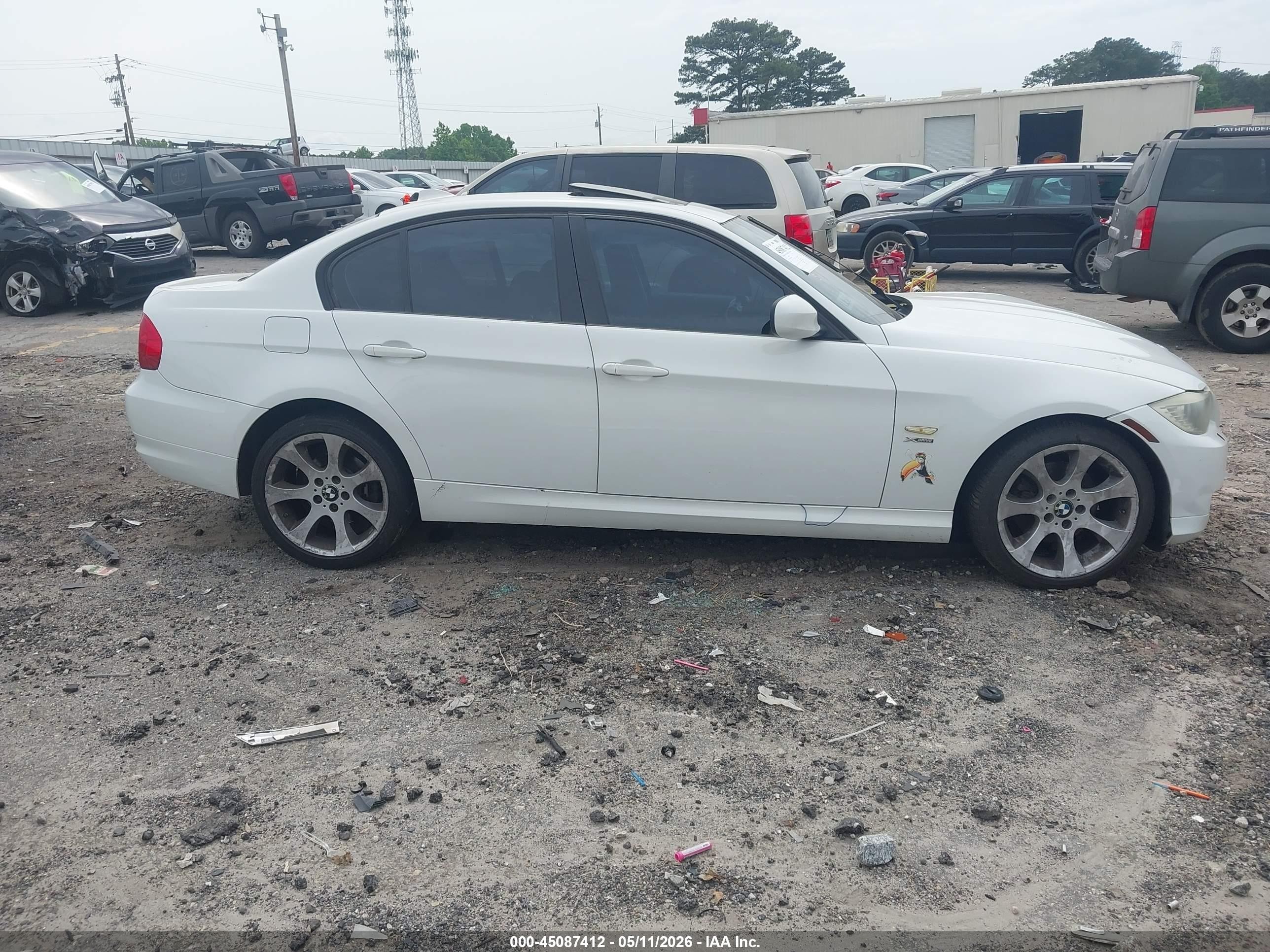2011 Bmw 328i Xdrive White vin: WBAPK5C56BA659174