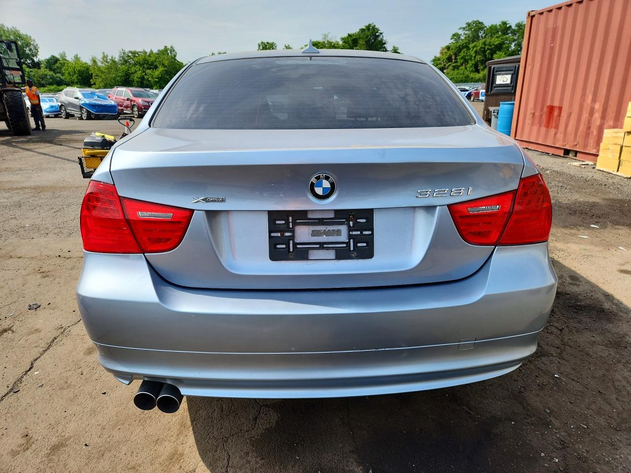 2011 Bmw 328 Xi Sulev Blue vin: WBAPK5C56BA994368