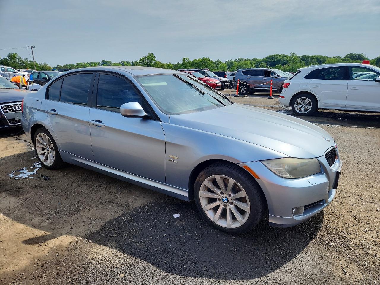 2011 Bmw 328 Xi Sulev Blue vin: WBAPK5C56BA994368