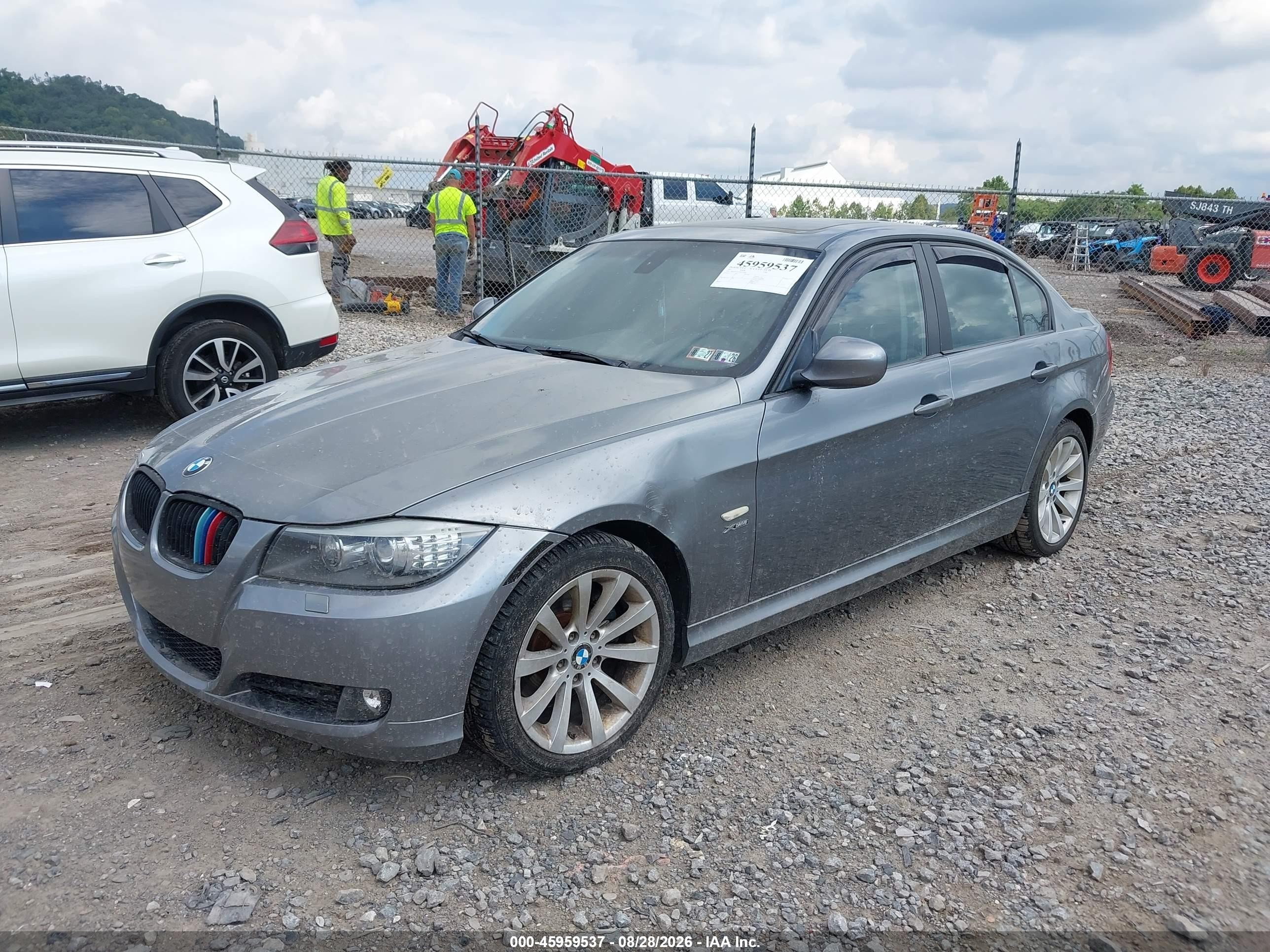 2011 Bmw 328i Xdrive Gray vin: WBAPK5C56BF122002