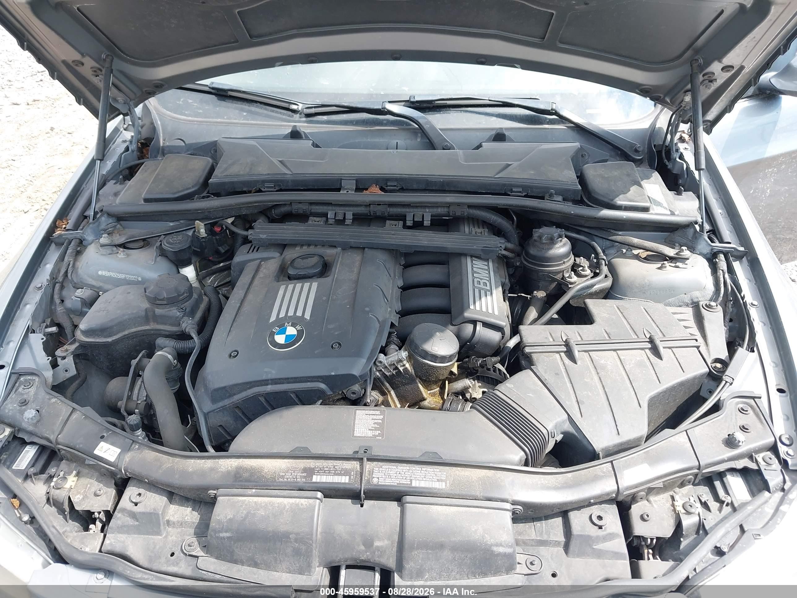 2011 Bmw 328i Xdrive Gray vin: WBAPK5C56BF122002