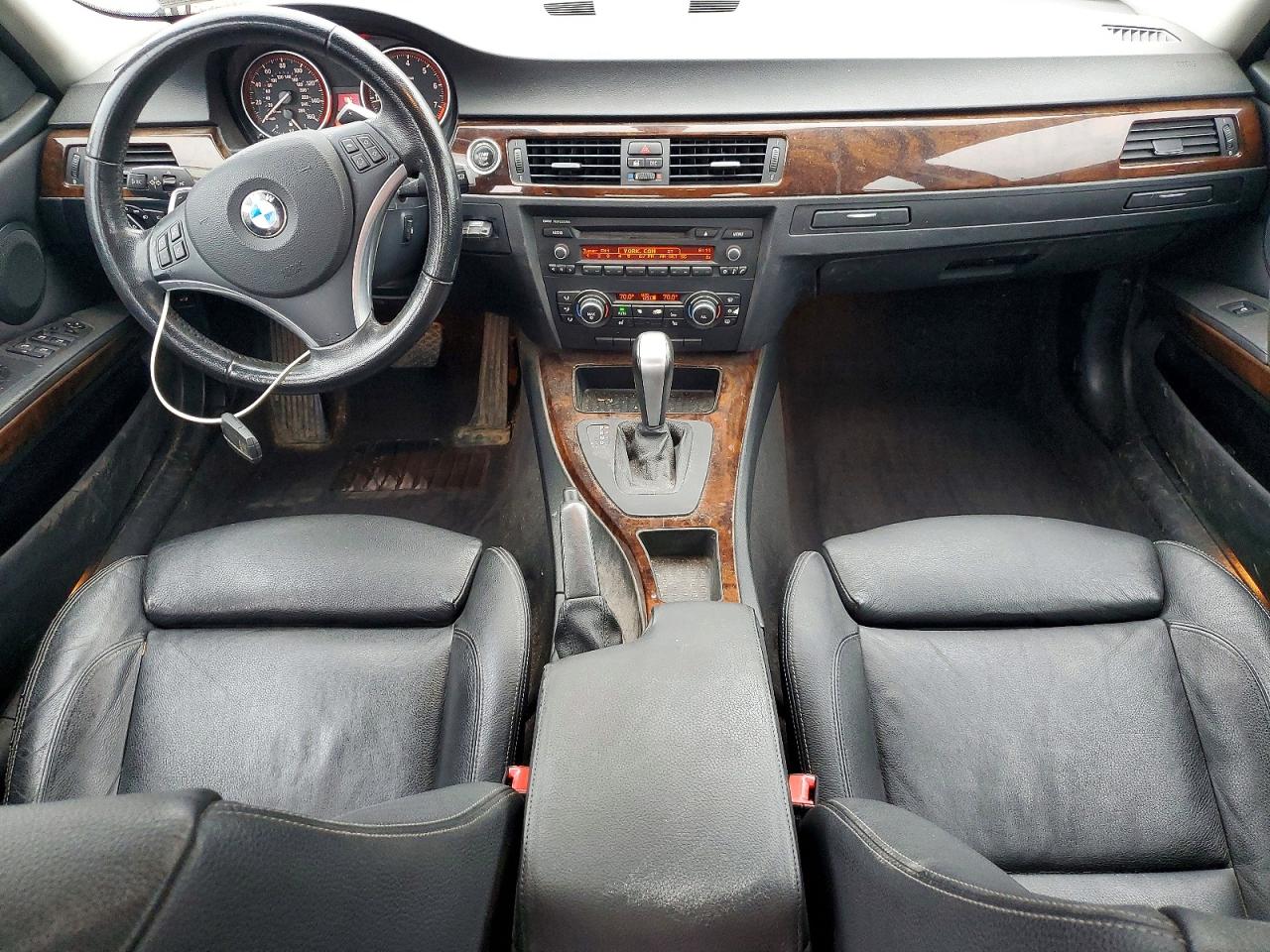 2011 Bmw 328 Xi Sulev Blue vin: WBAPK5C57BA656378