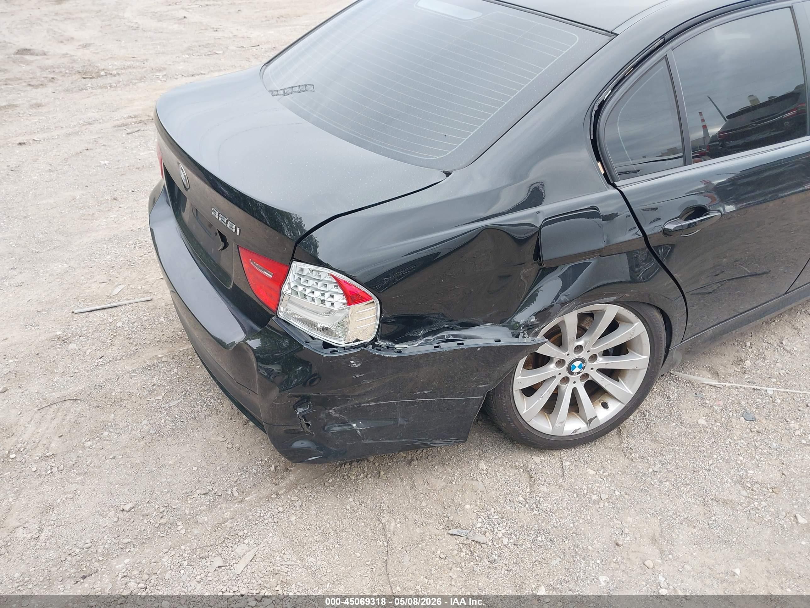 2011 Bmw 328i Xdrive Black vin: WBAPK5C57BA662147