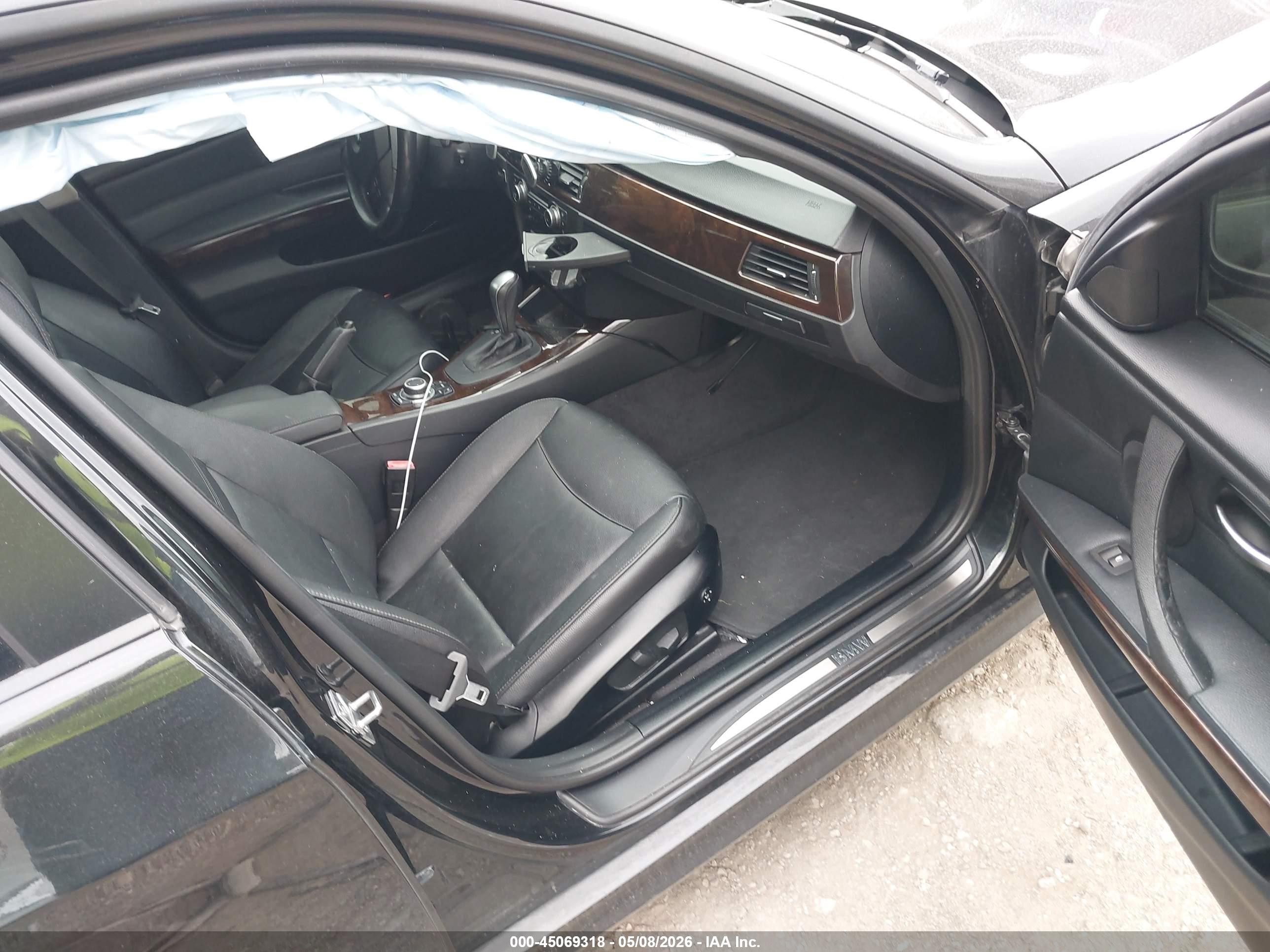 2011 Bmw 328i Xdrive Black vin: WBAPK5C57BA662147