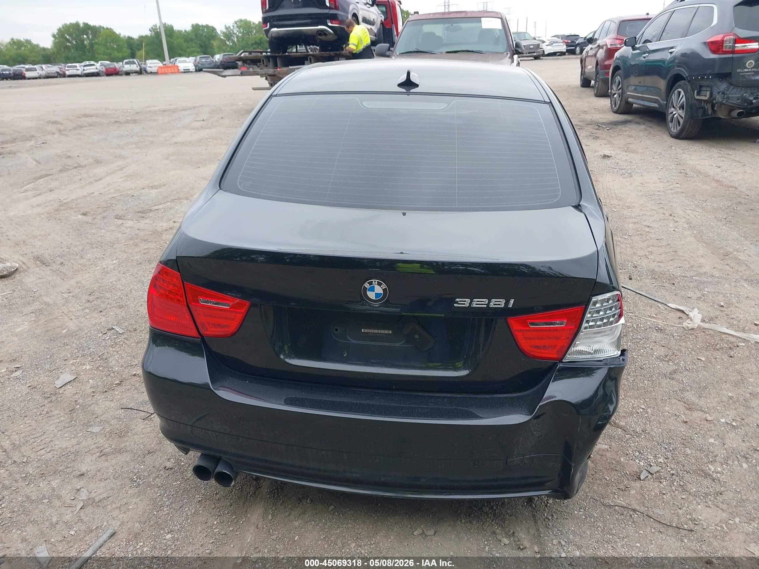 2011 Bmw 328i Xdrive Black vin: WBAPK5C57BA662147