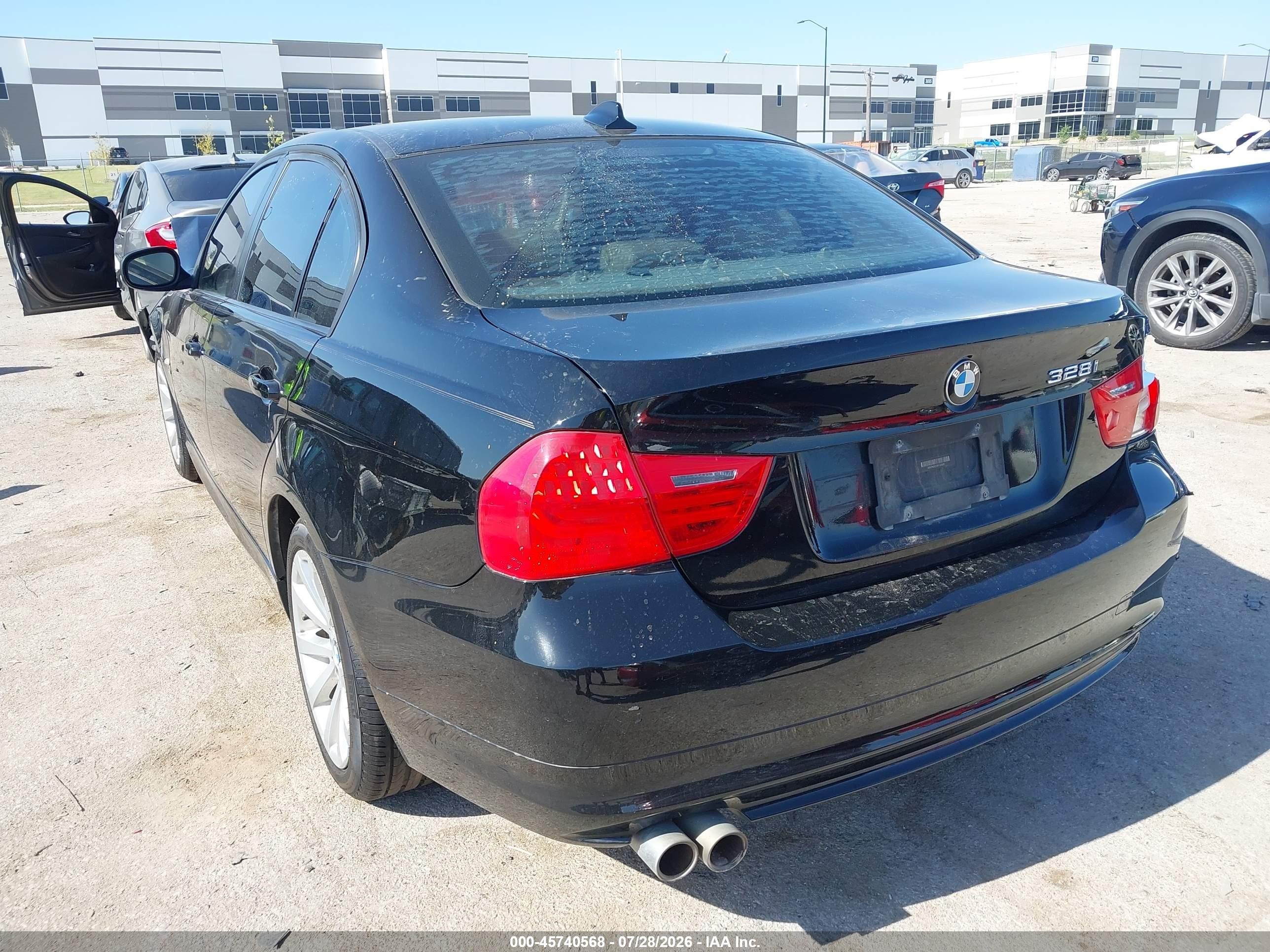 2011 Bmw 328i Xdrive Black vin: WBAPK5C57BF124325