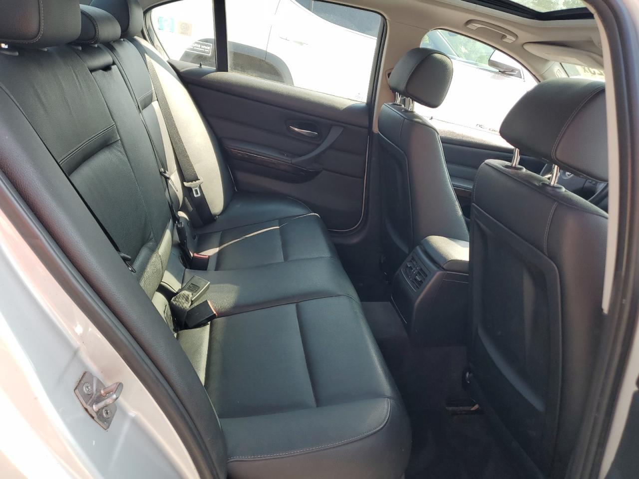 2011 Bmw 328 Xi Sulev Silver vin: WBAPK5C57BF127127