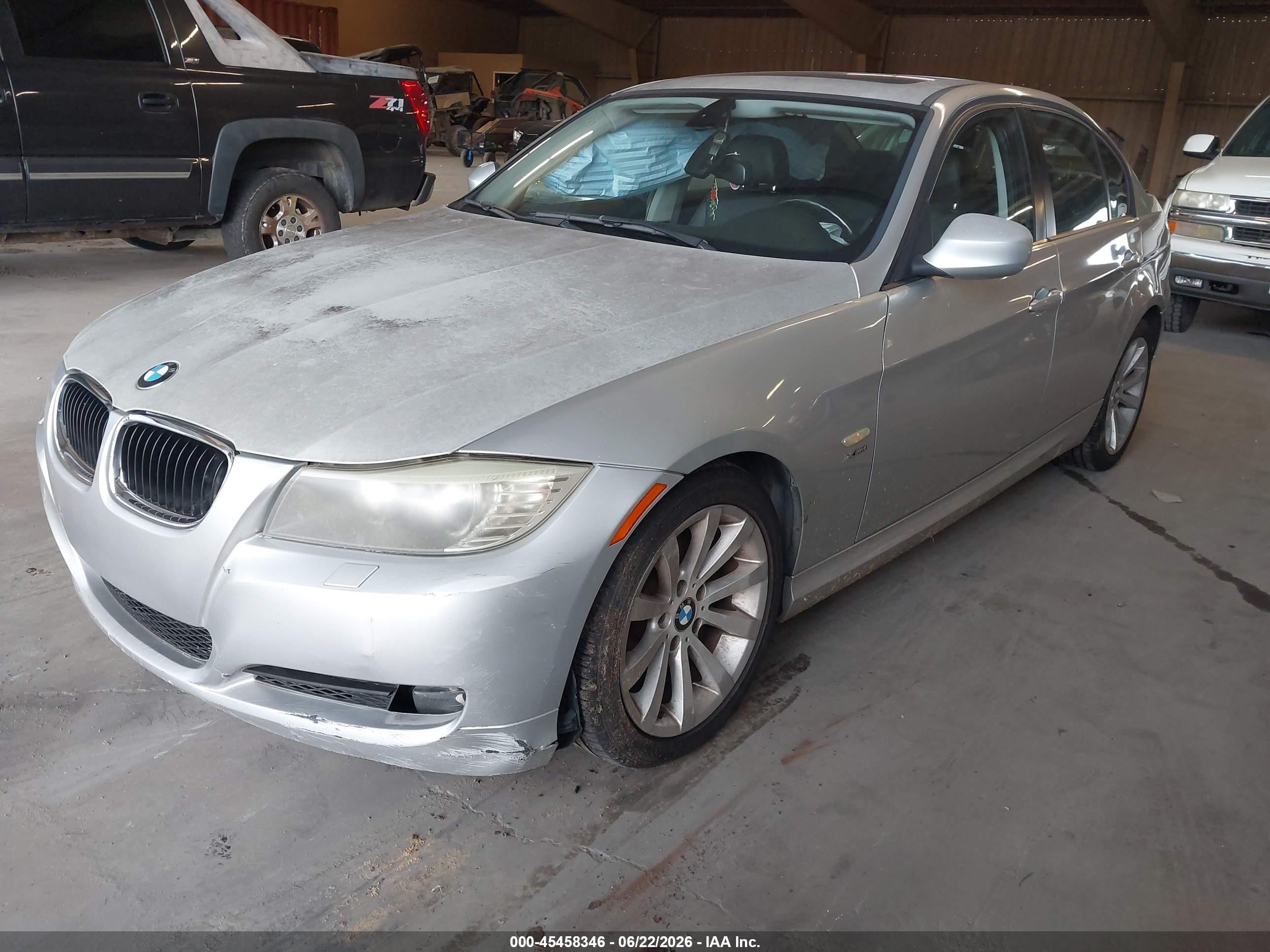 2011 Bmw 328i Xdrive Silver vin: WBAPK5C58BF125645