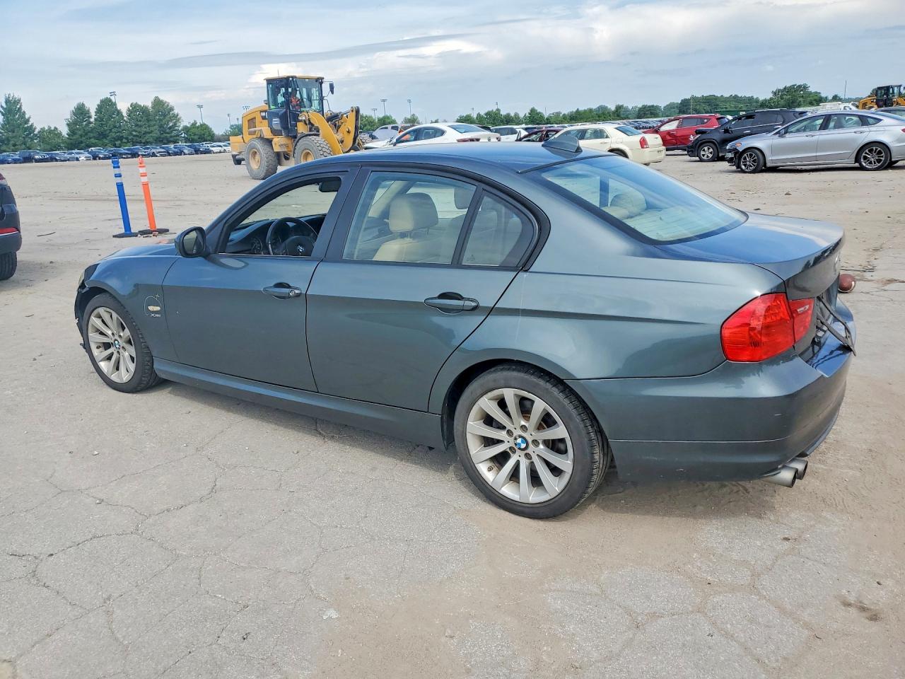 2011 Bmw 328 Xi Sulev Blue vin: WBAPK5C59BA656818