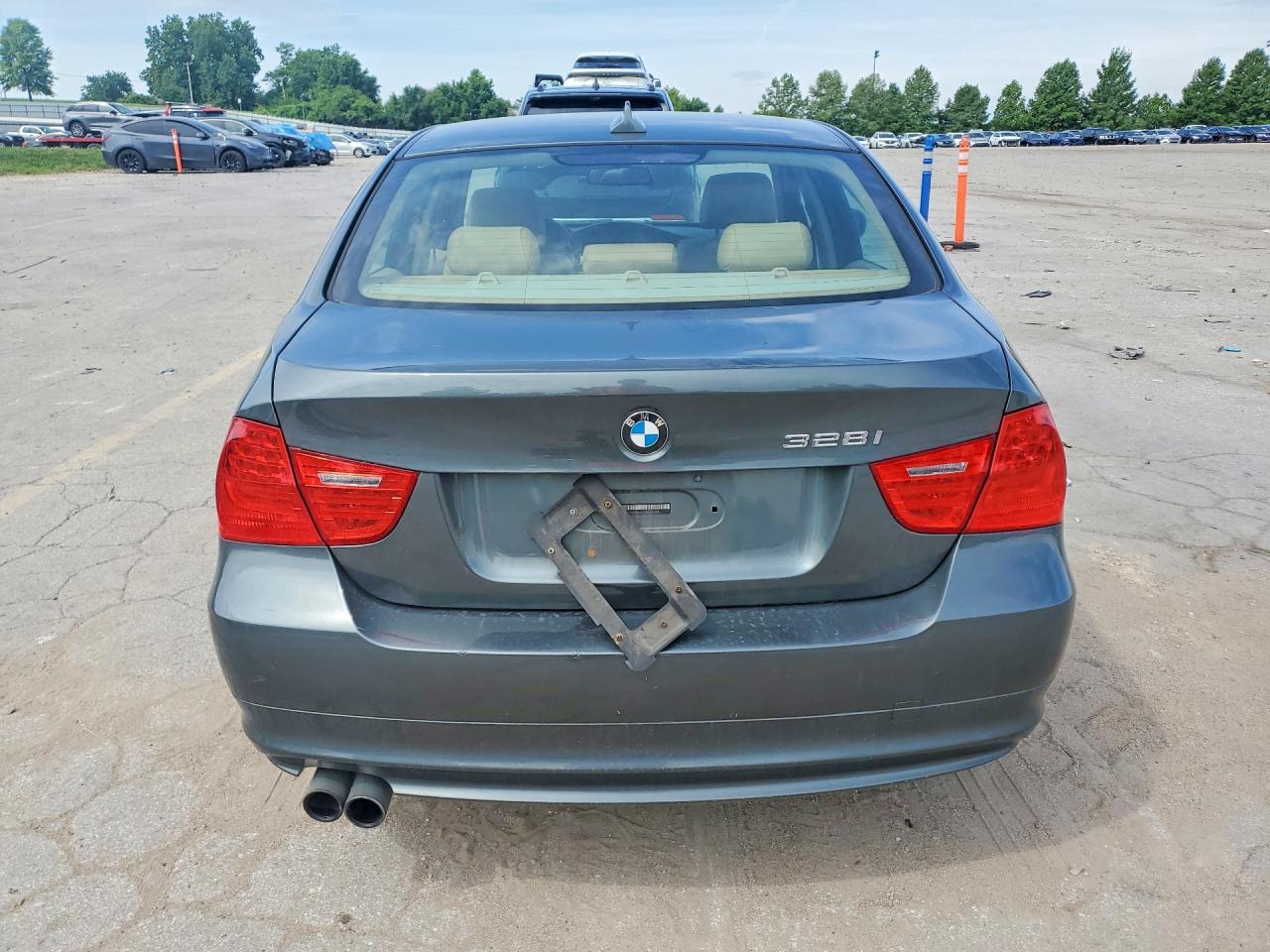 2011 Bmw 328 Xi Sulev Blue vin: WBAPK5C59BA656818