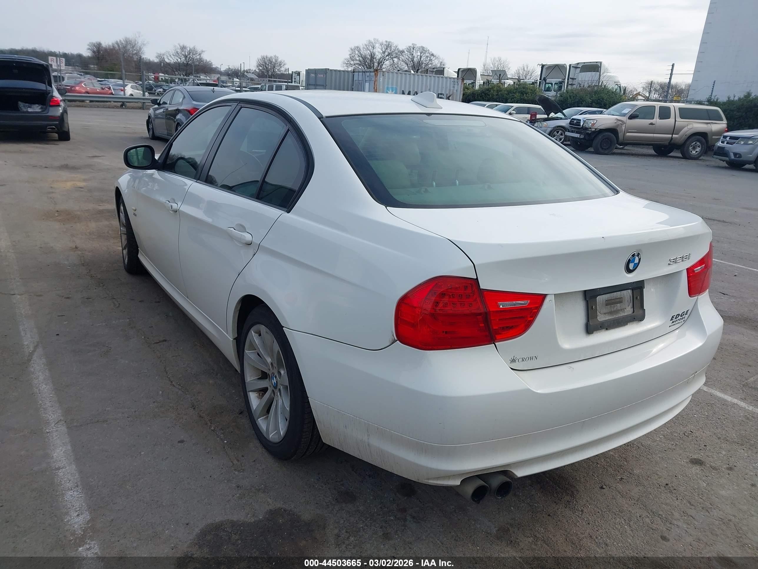 2011 Bmw 328i Xdrive White vin: WBAPK5C59BA662408