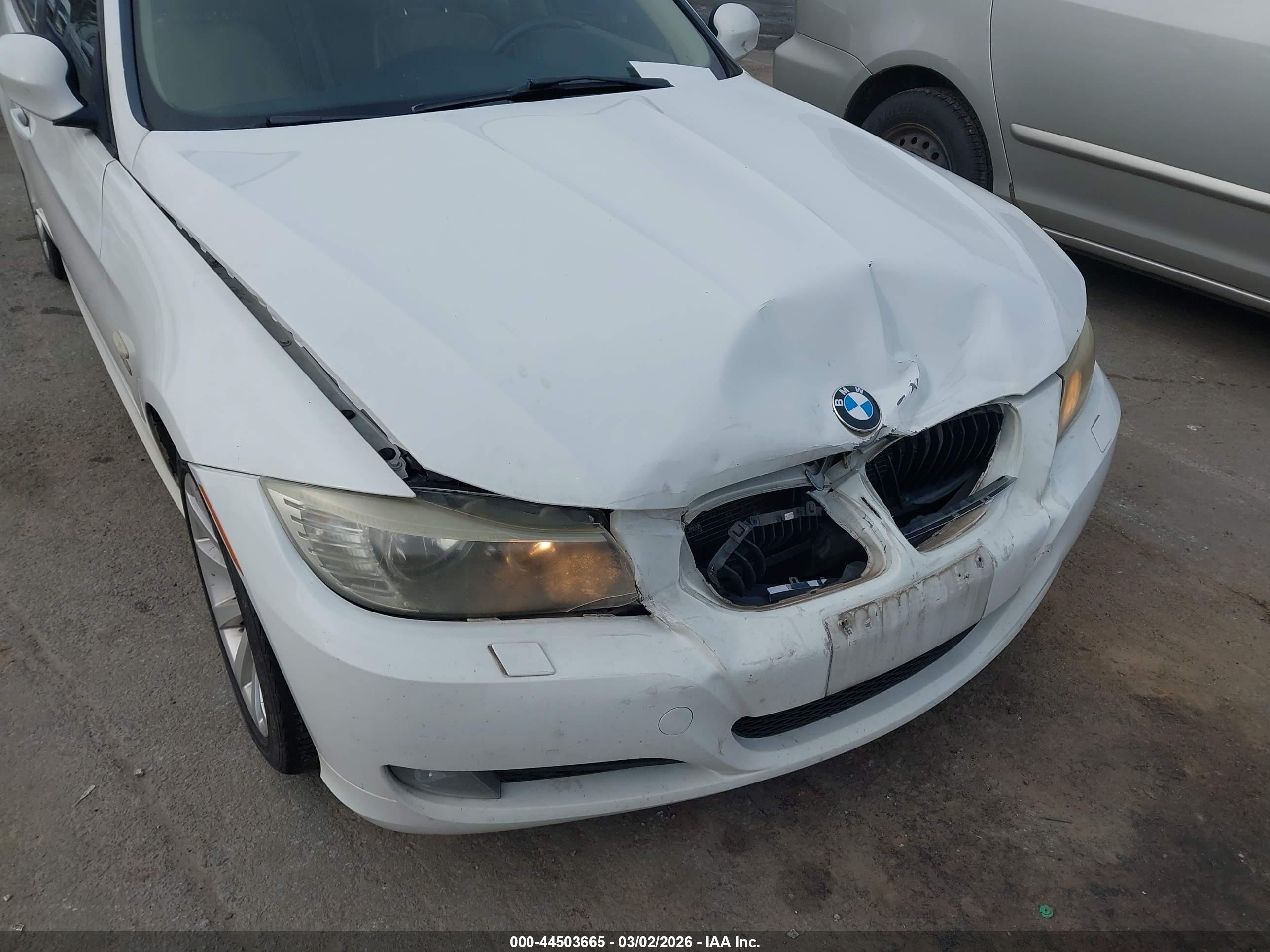 2011 Bmw 328i Xdrive White vin: WBAPK5C59BA662408
