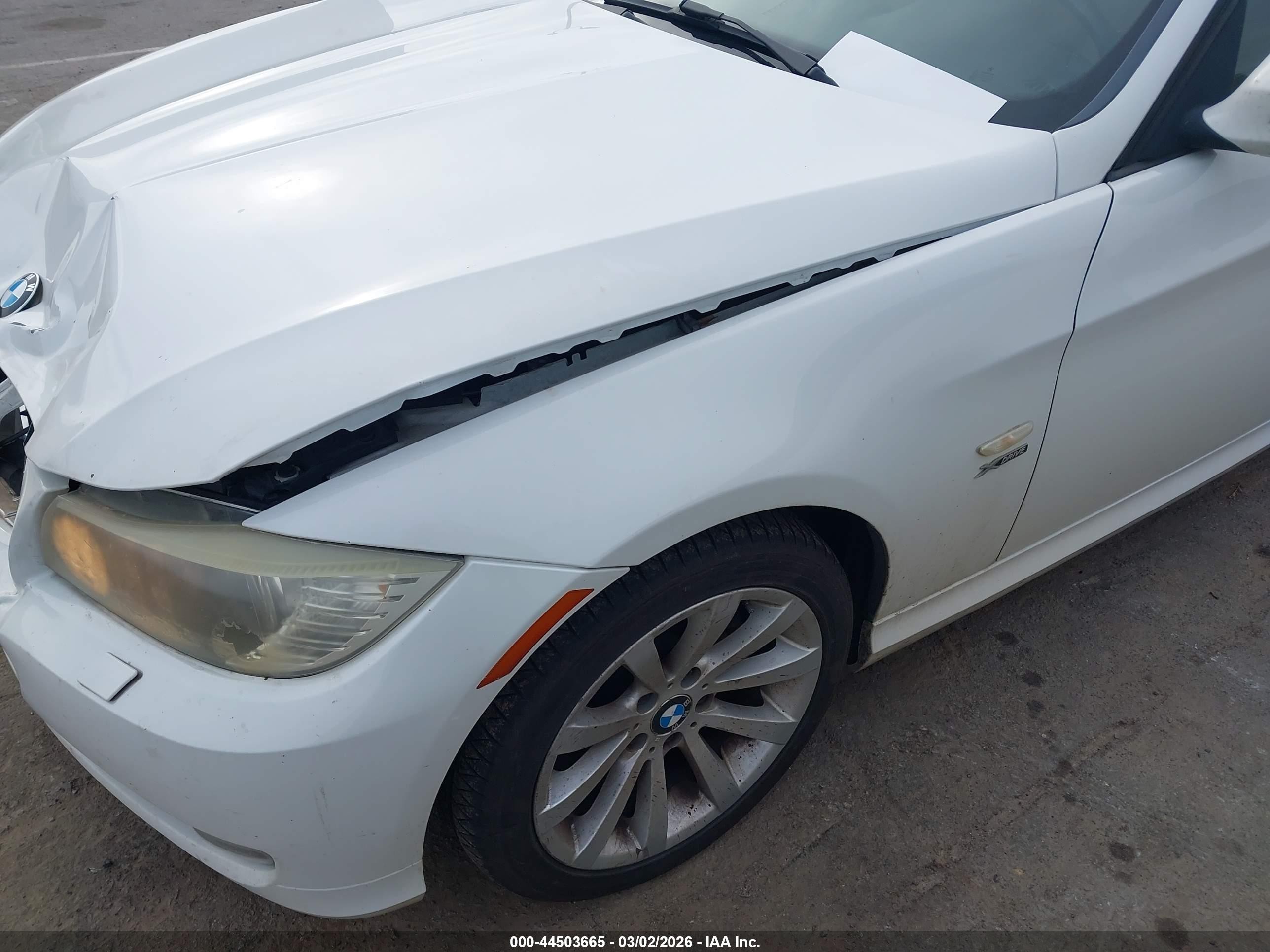2011 Bmw 328i Xdrive White vin: WBAPK5C59BA662408