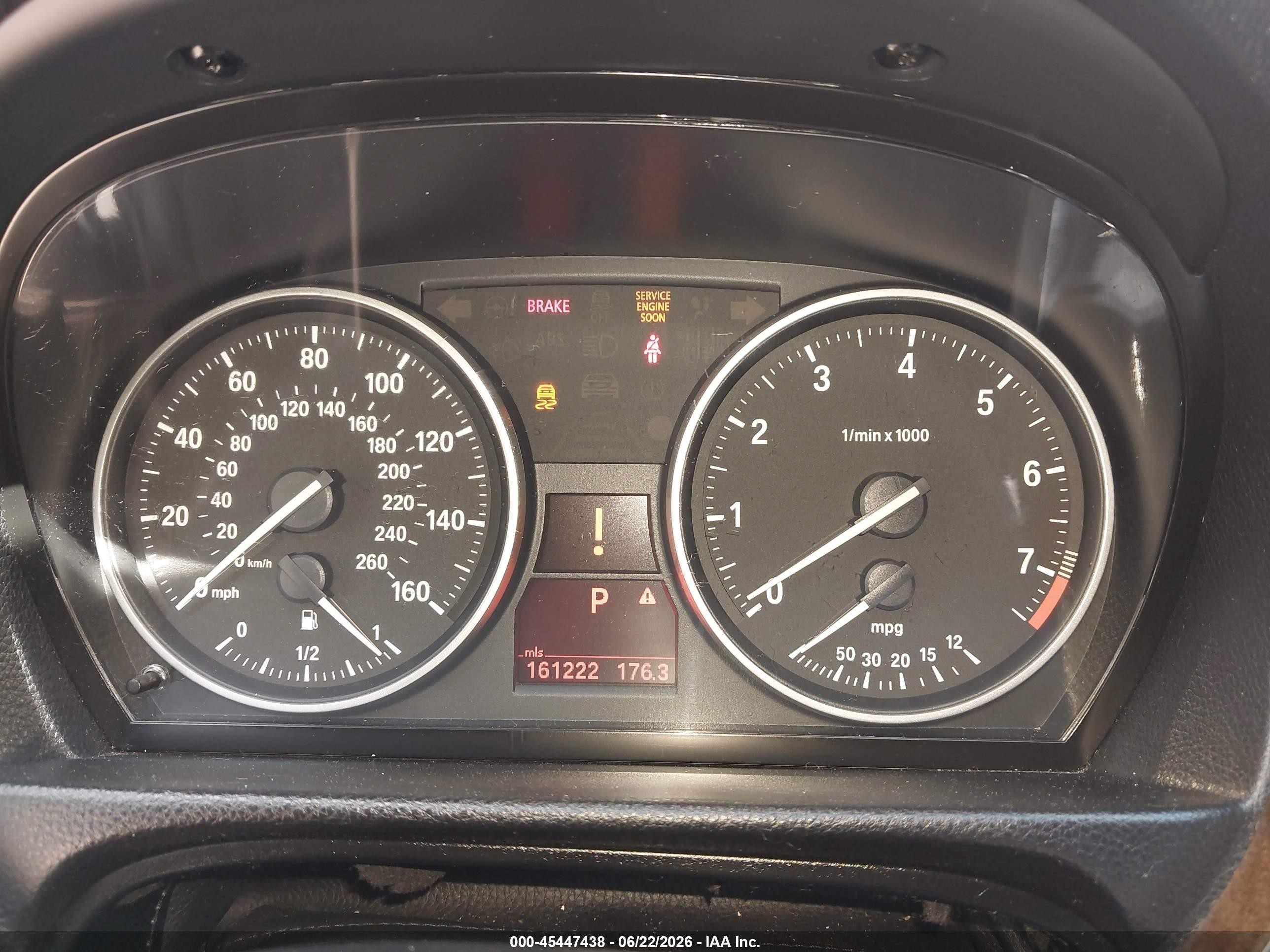2011 Bmw 328i Xdrive Silver vin: WBAPK5C59BF121636