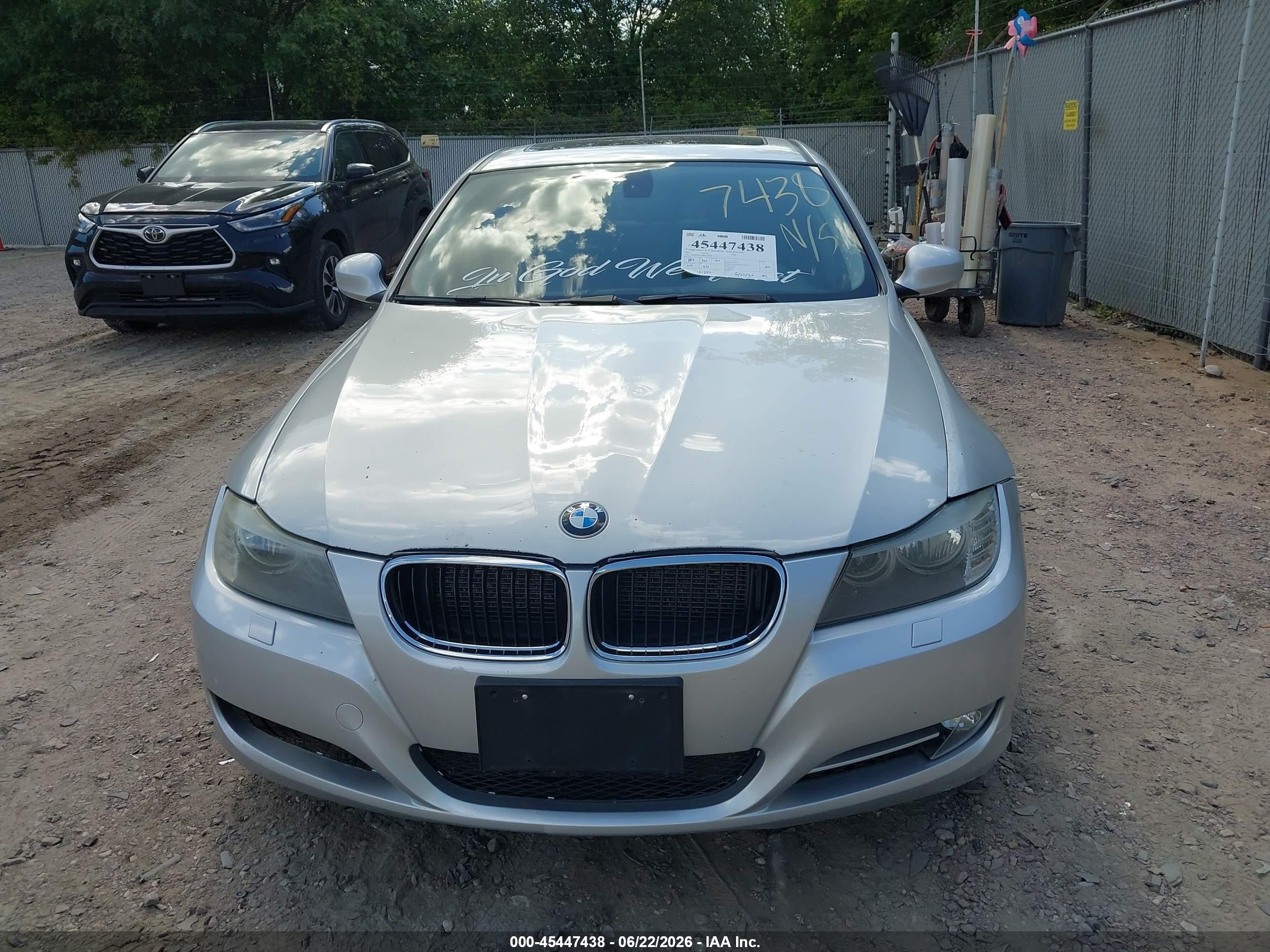 2011 Bmw 328i Xdrive Silver vin: WBAPK5C59BF121636
