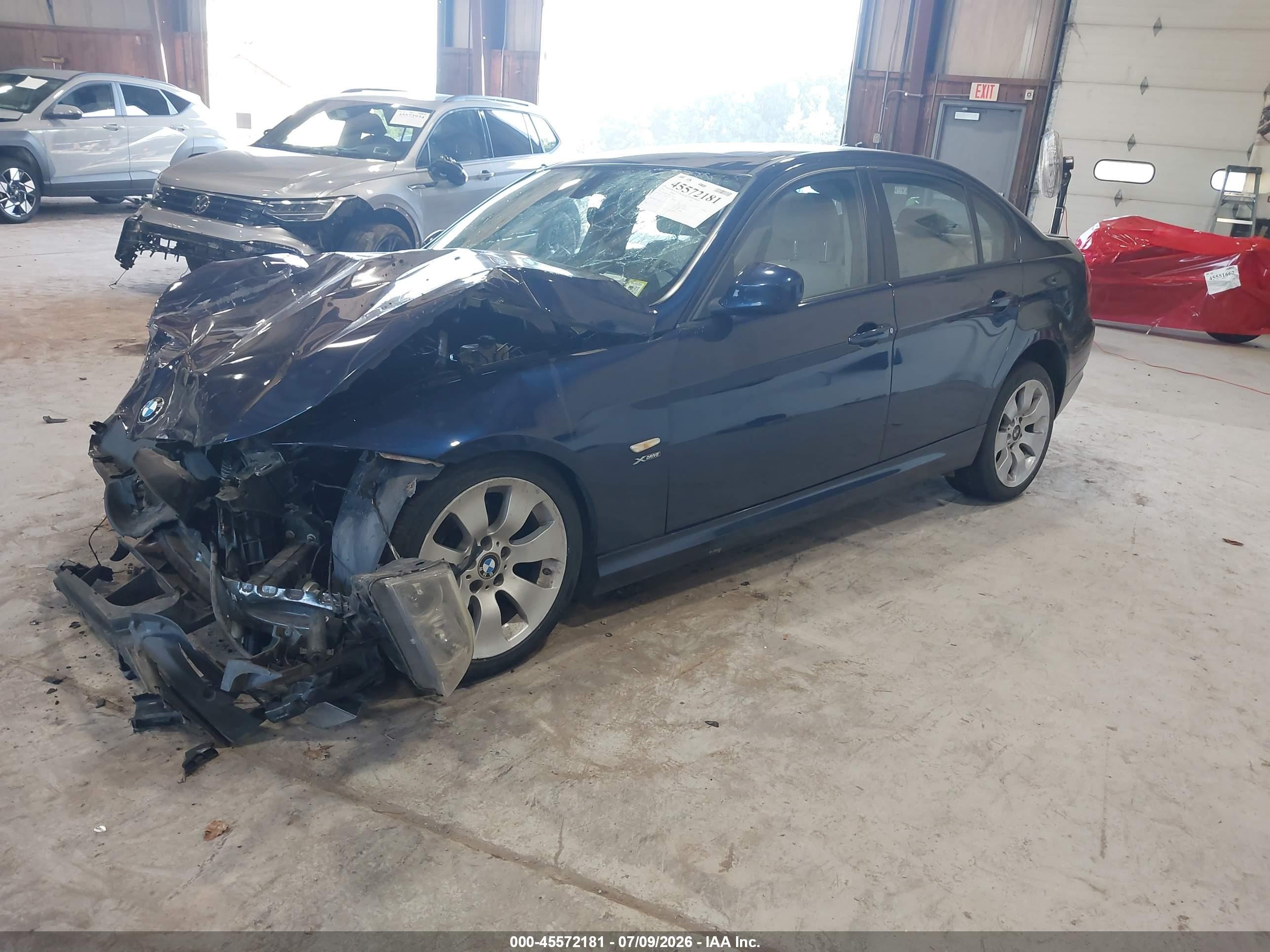 2011 Bmw 328i Xdrive Blue vin: WBAPK5C59BF124326