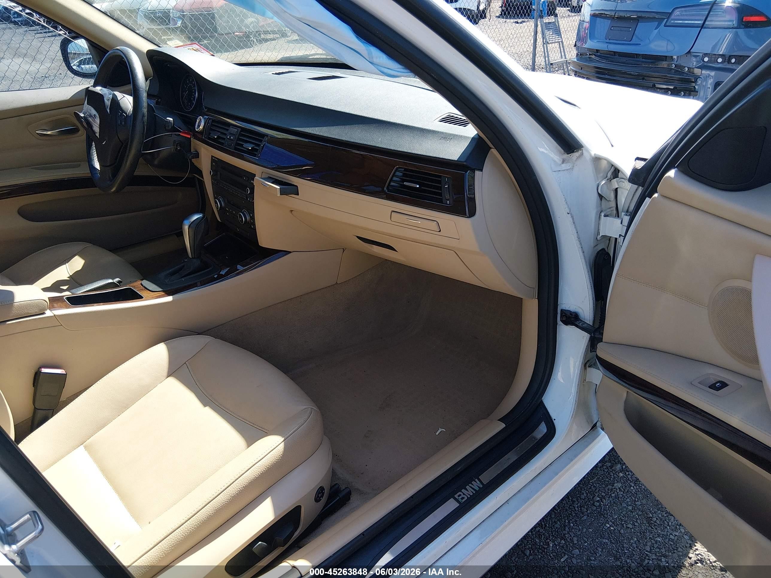 2011 Bmw 328i Xdrive Белый vin: WBAPK5G51BNN28544