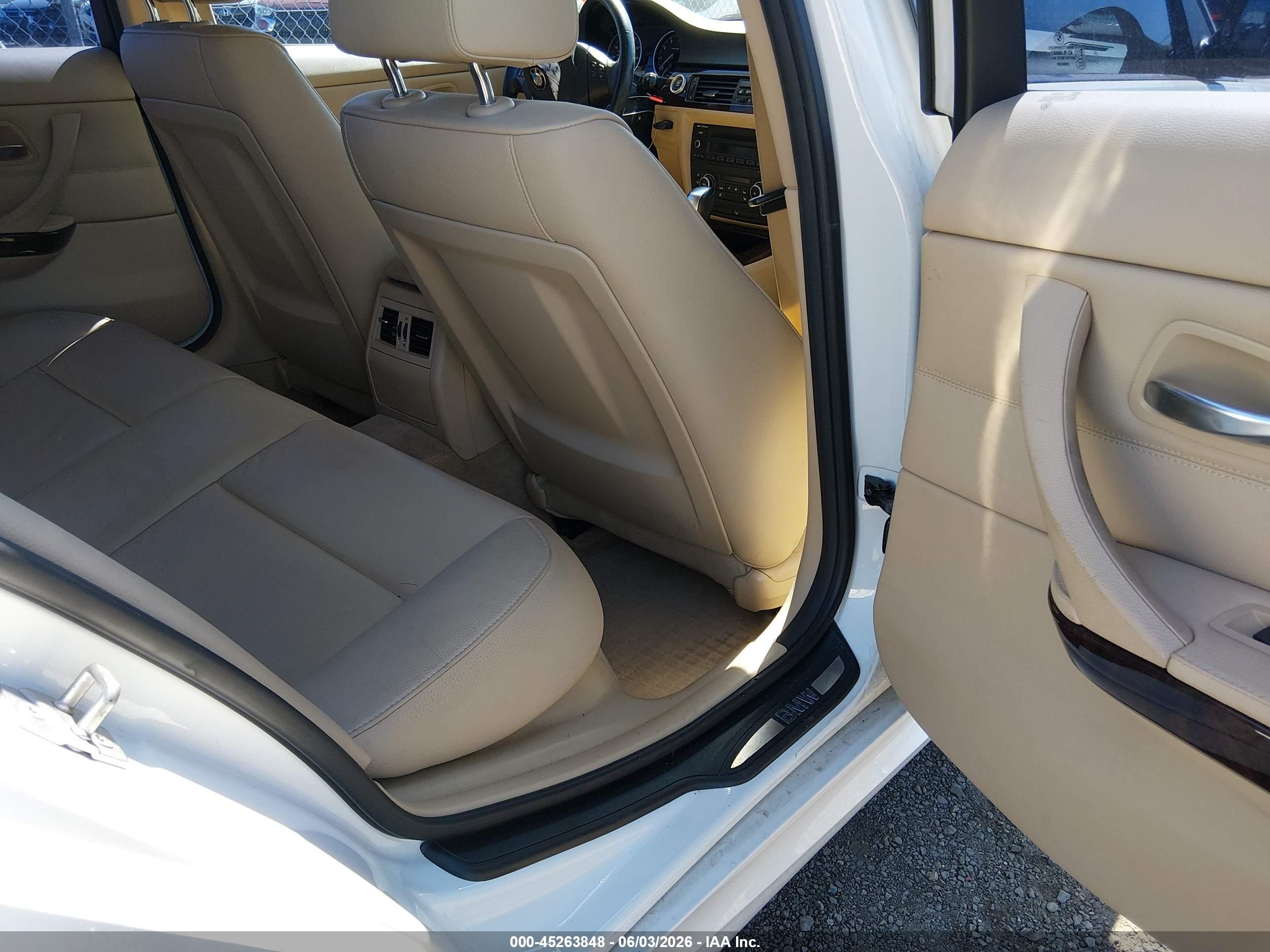 2011 Bmw 328i Xdrive Белый vin: WBAPK5G51BNN28544